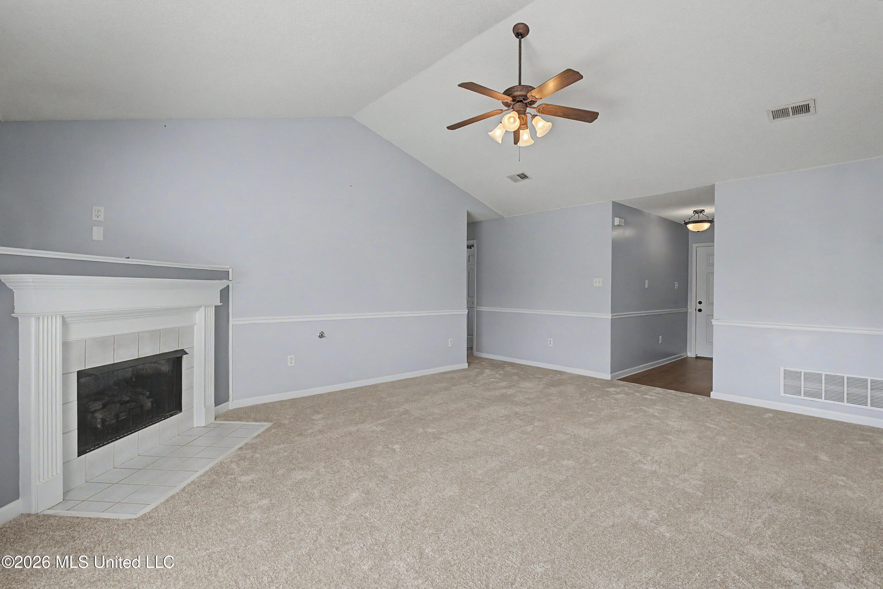 6892 Tealwood Drive Property Photo 16