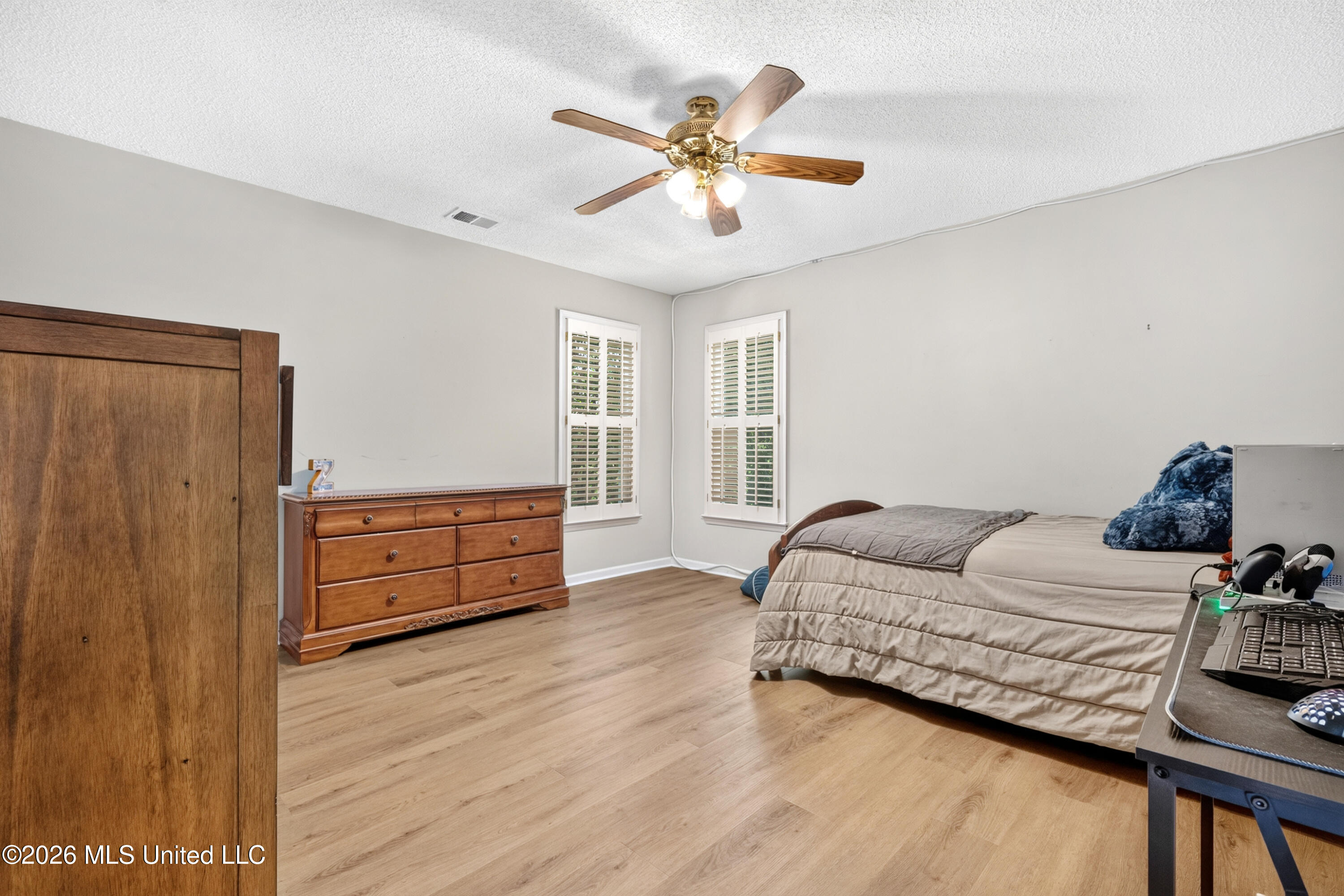 947 Valleyview Lane Property Photo 32