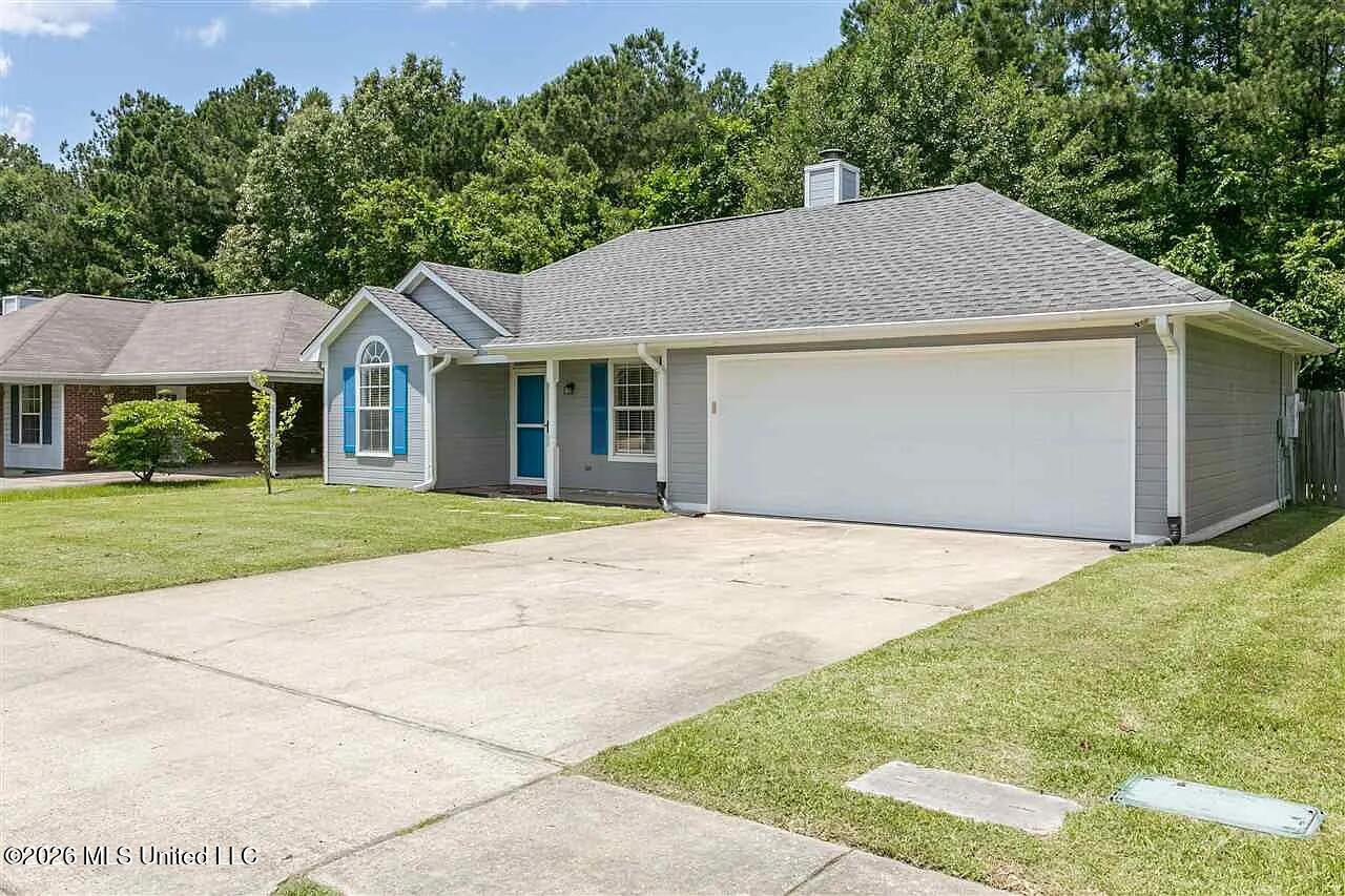 481 Mockingbird Circle Property Photo 2