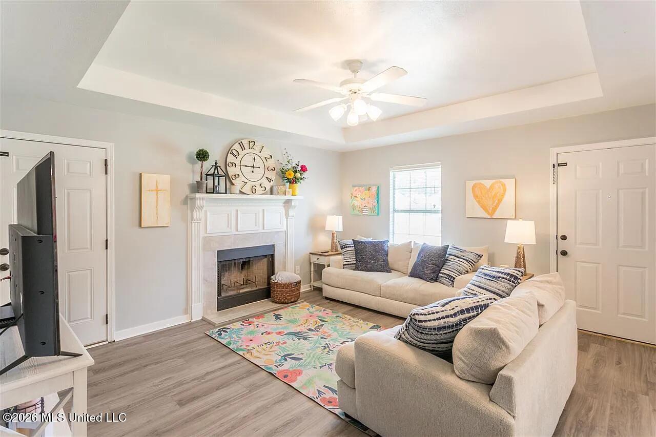 481 Mockingbird Circle Property Photo 3