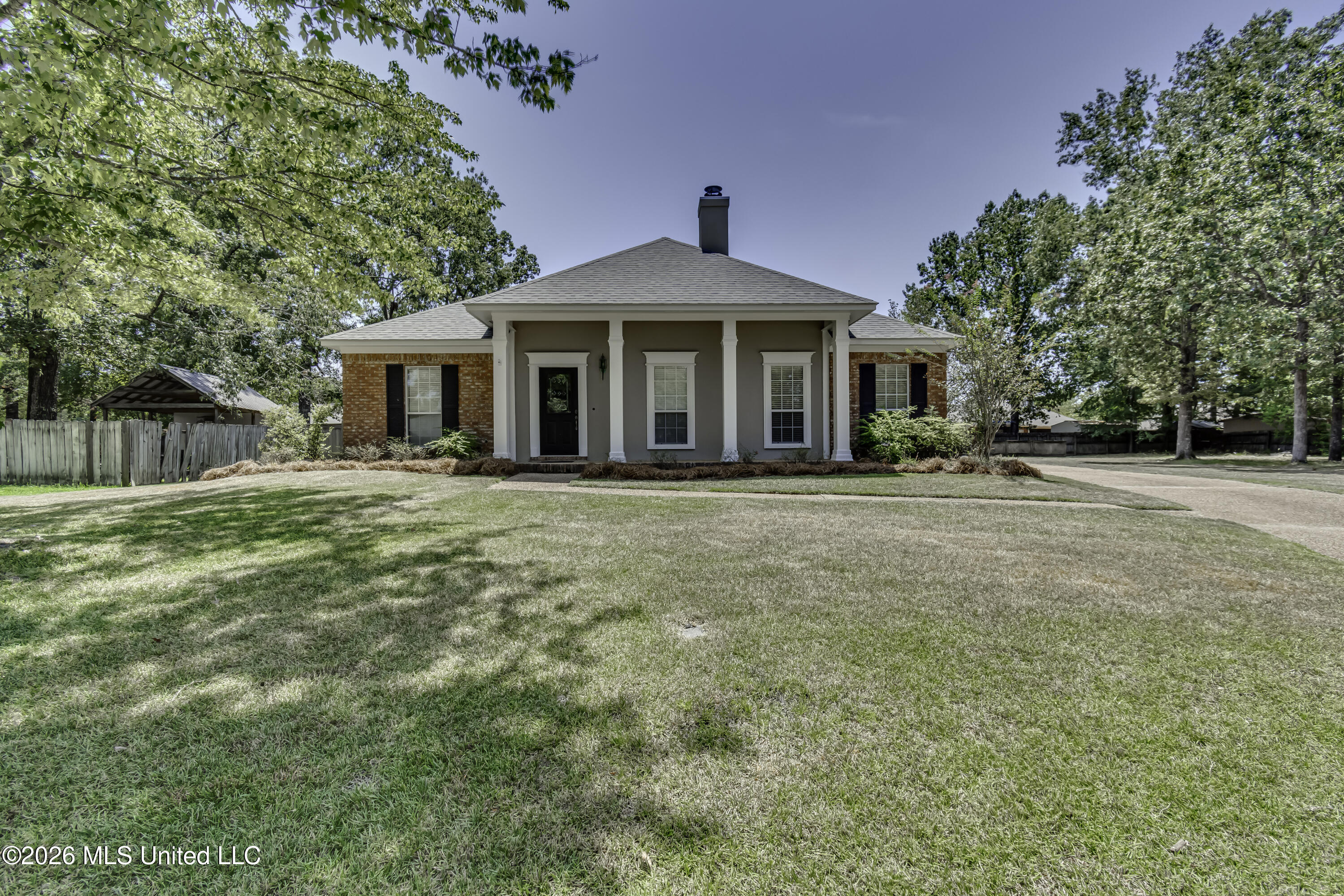 403 Sawtooth Cove Property Photo 2