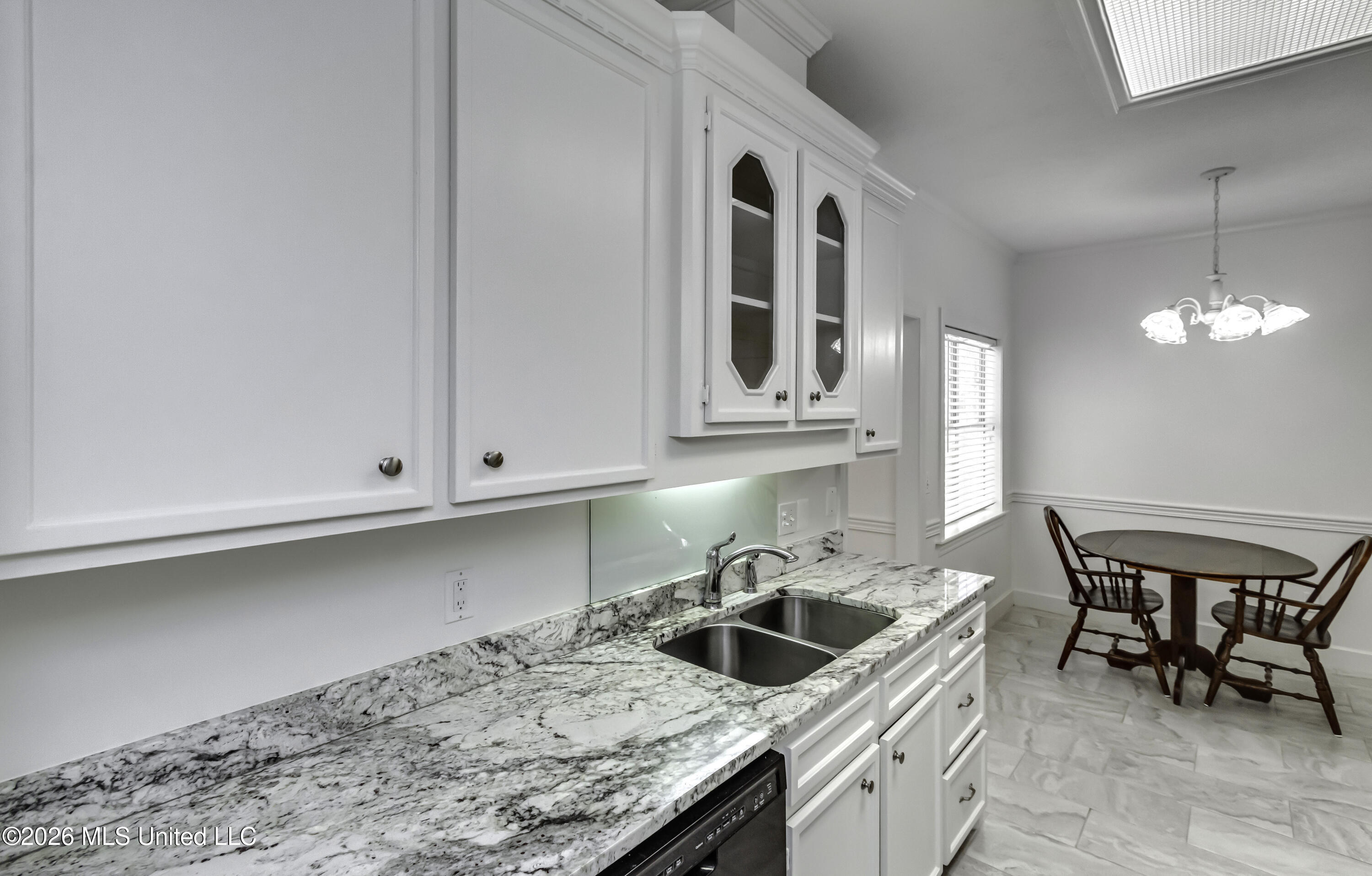 403 Sawtooth Cove Property Photo 24