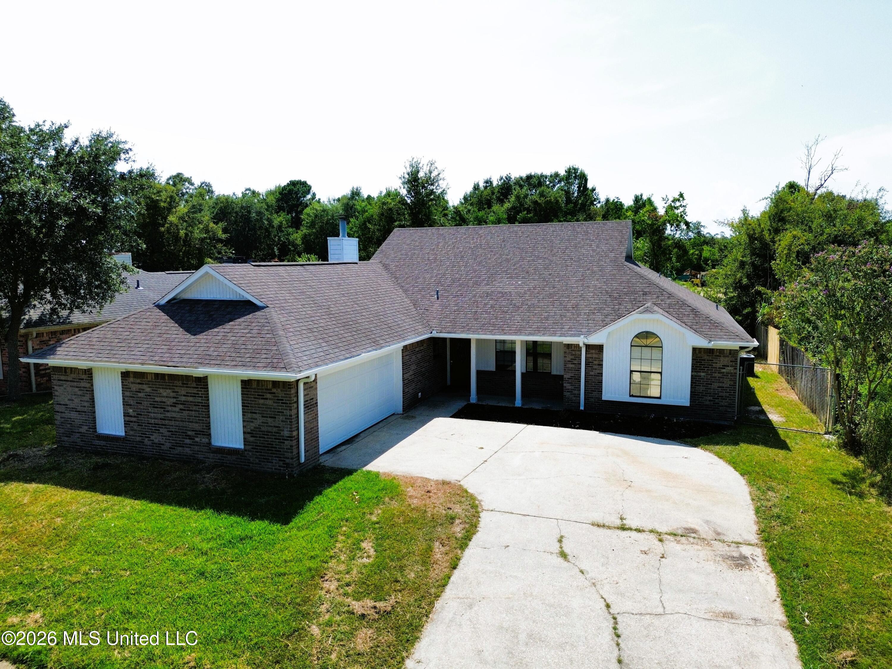 959 Mary Ruth Drive Property Photo 1