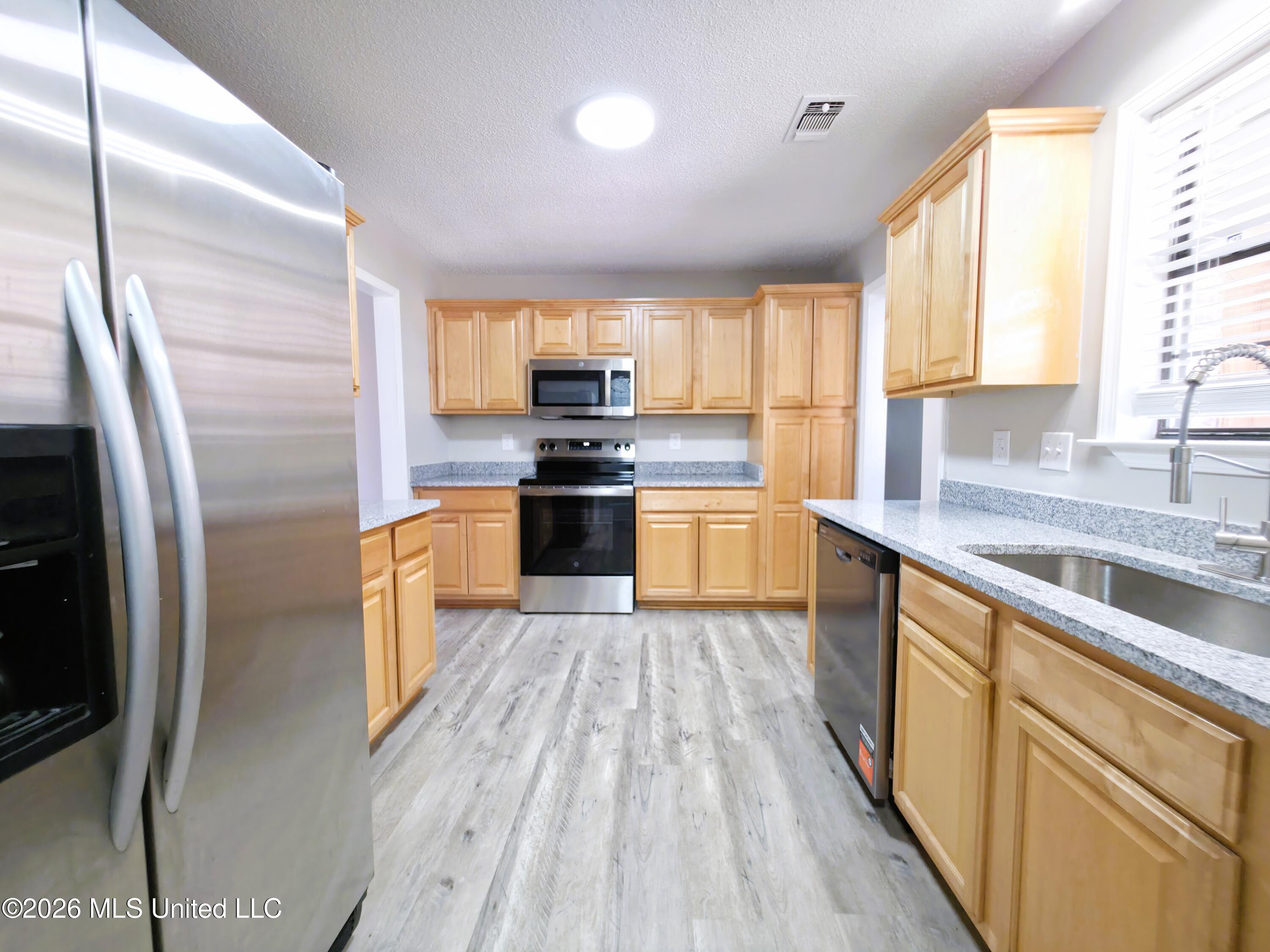 959 Mary Ruth Drive Property Photo 8