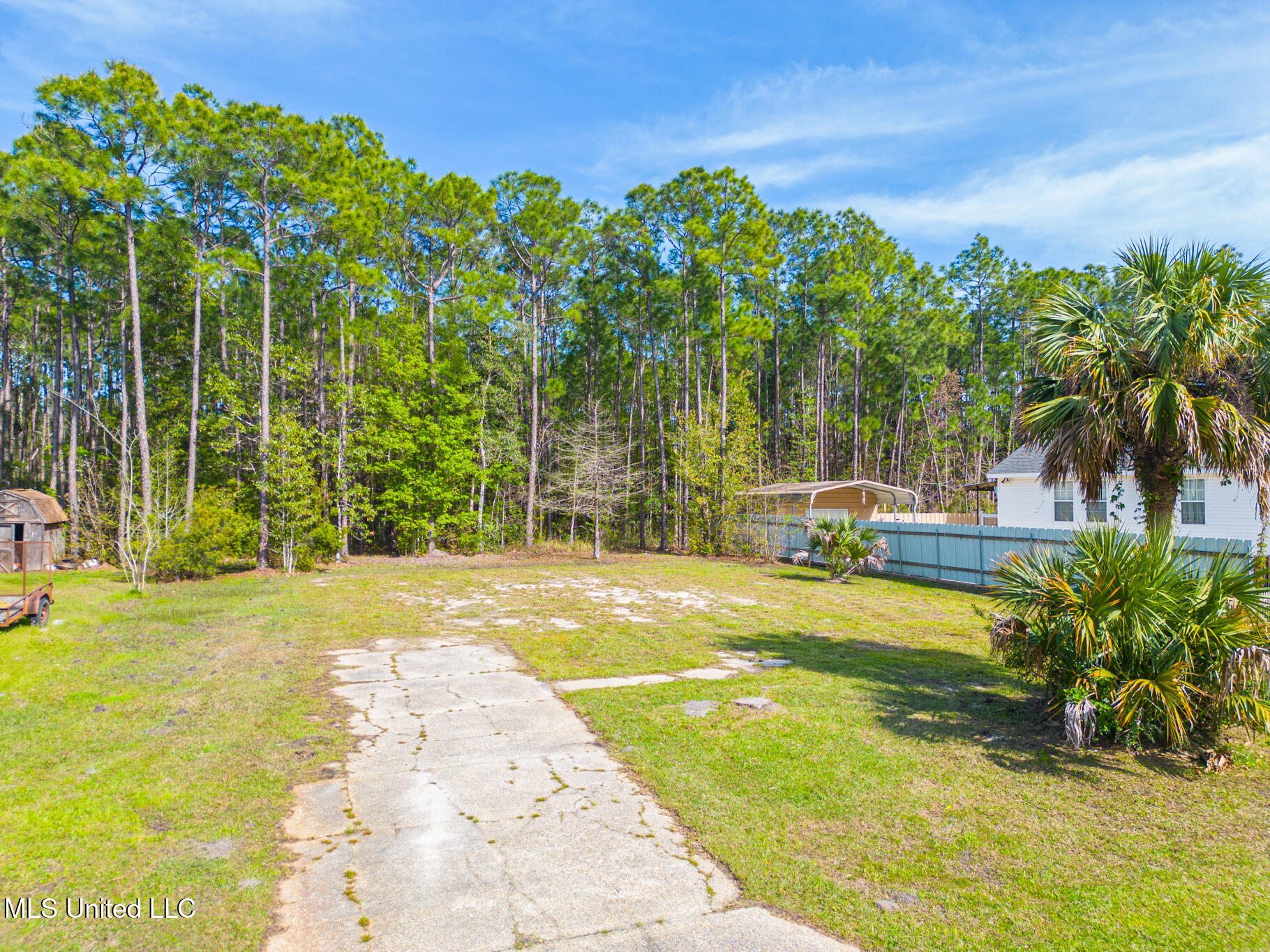 814 Deer Trail Lane Property Photo 14