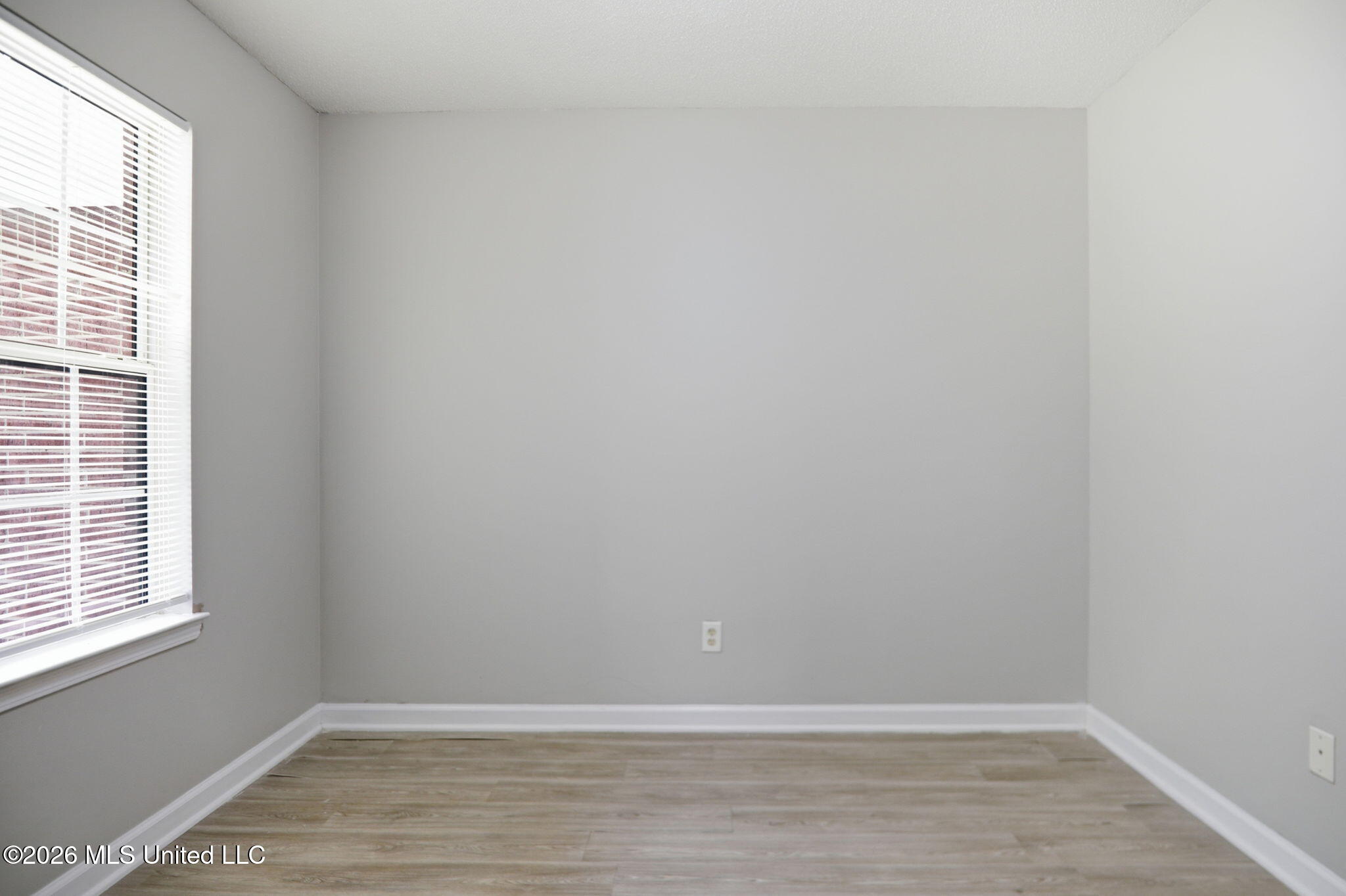 7270 Illinois Central Avenue Property Photo 11