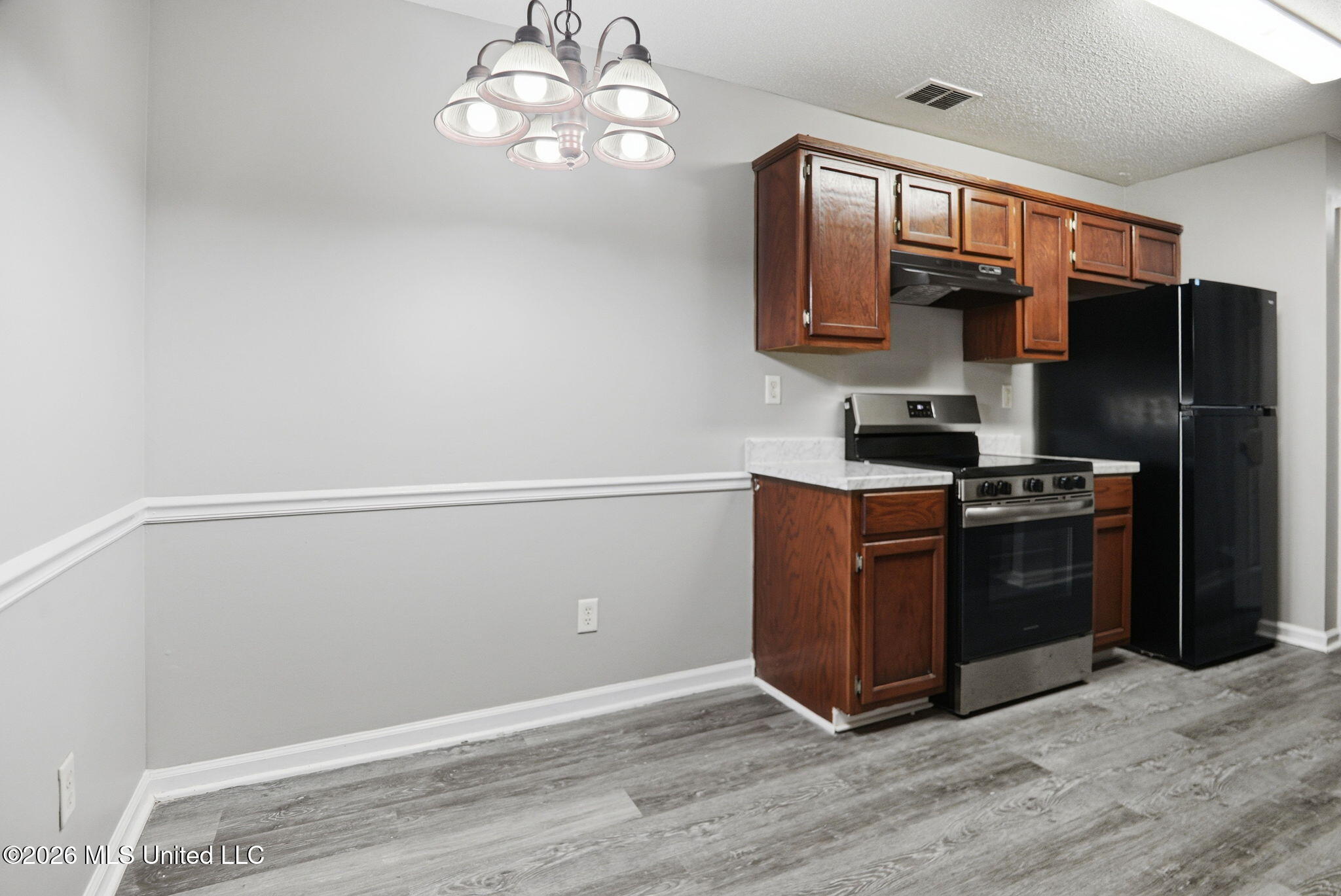7270 Illinois Central Avenue Property Photo 13