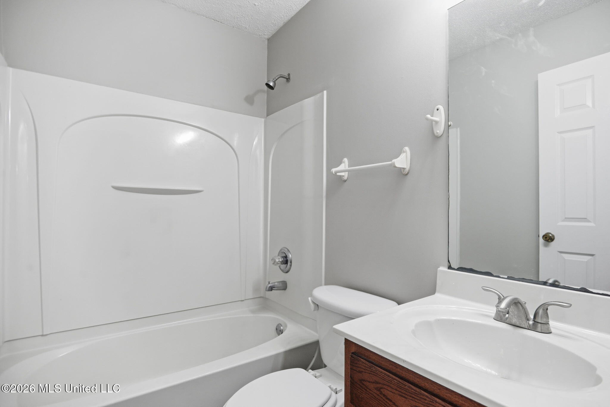 7270 Illinois Central Avenue Property Photo 23