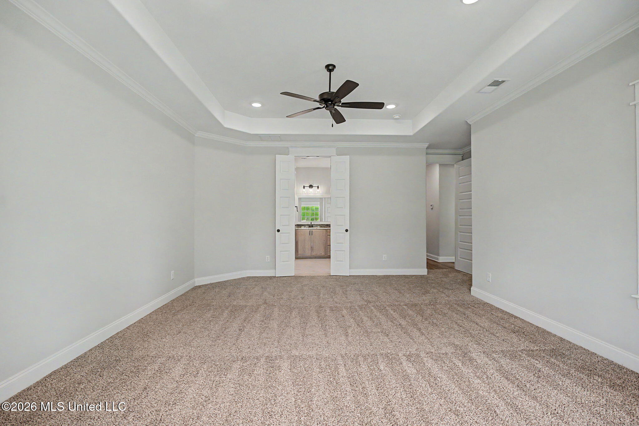 8130 Soaring Oaks Drive Property Photo 22