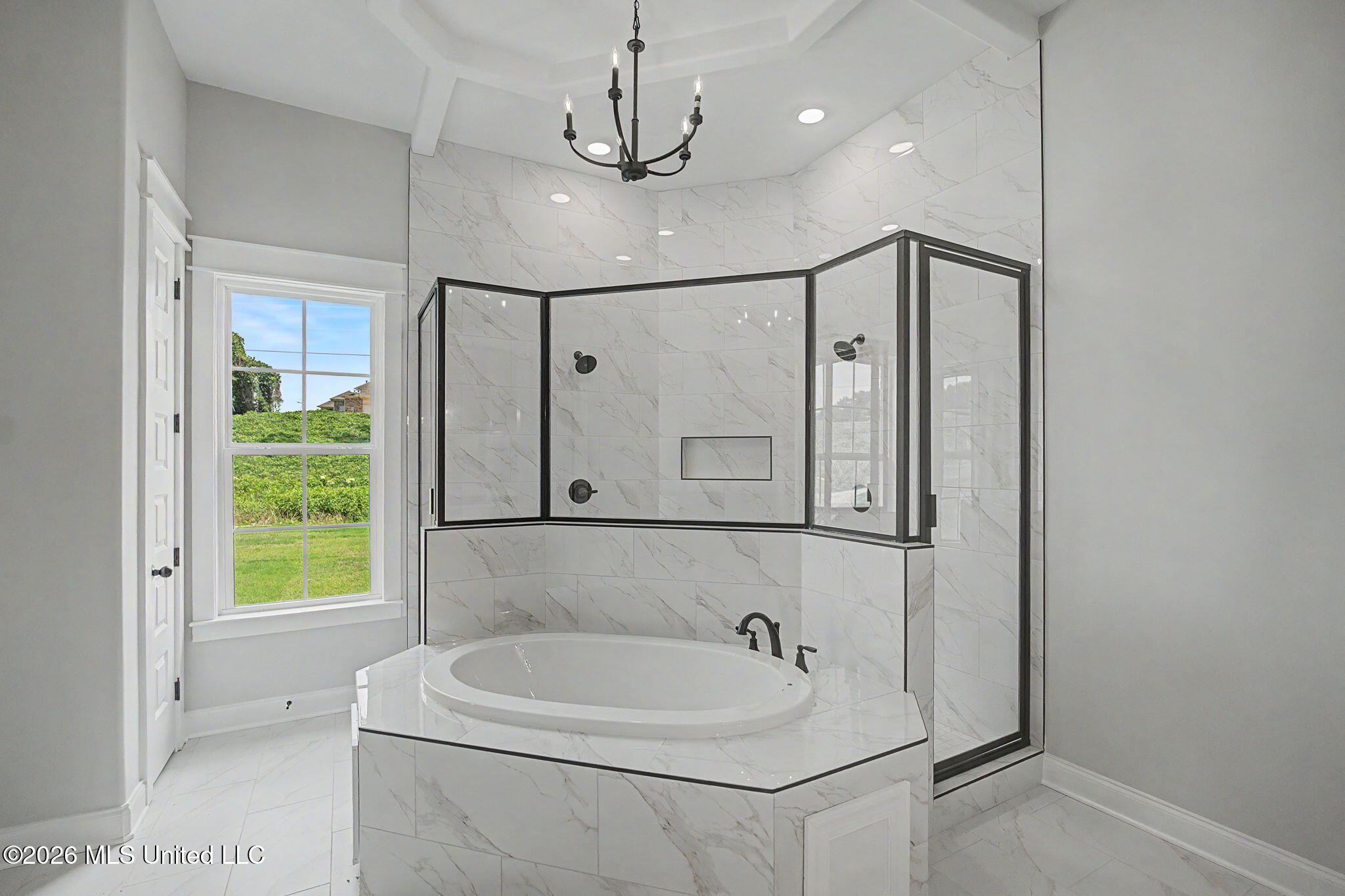 8130 Soaring Oaks Drive Property Photo 23