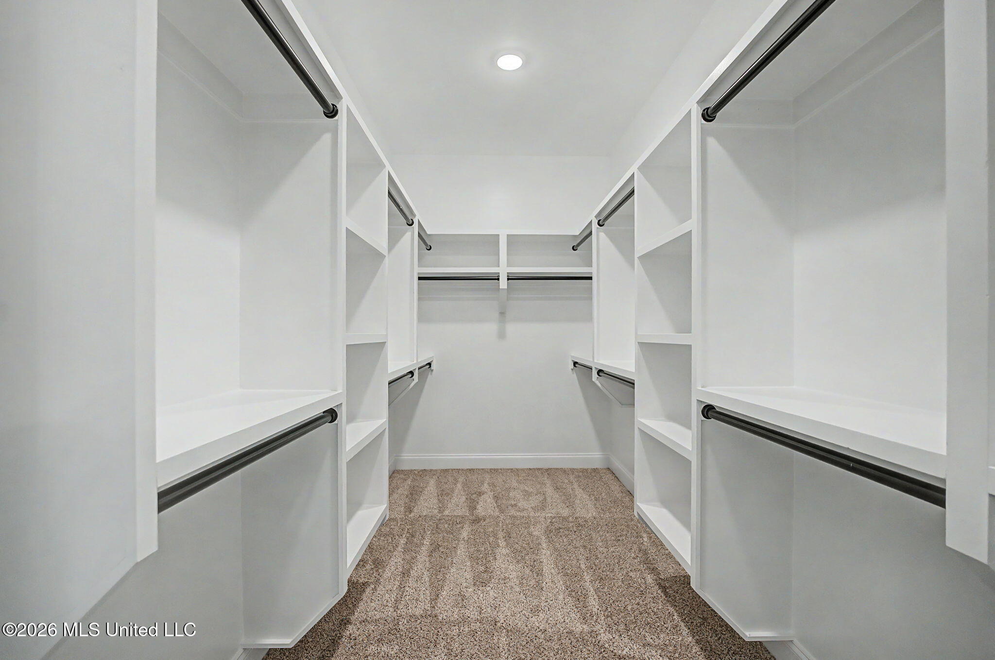 8130 Soaring Oaks Drive Property Photo 26