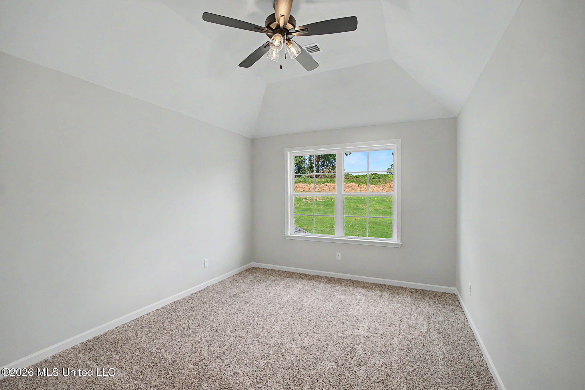 8130 Soaring Oaks Drive Property Photo 34
