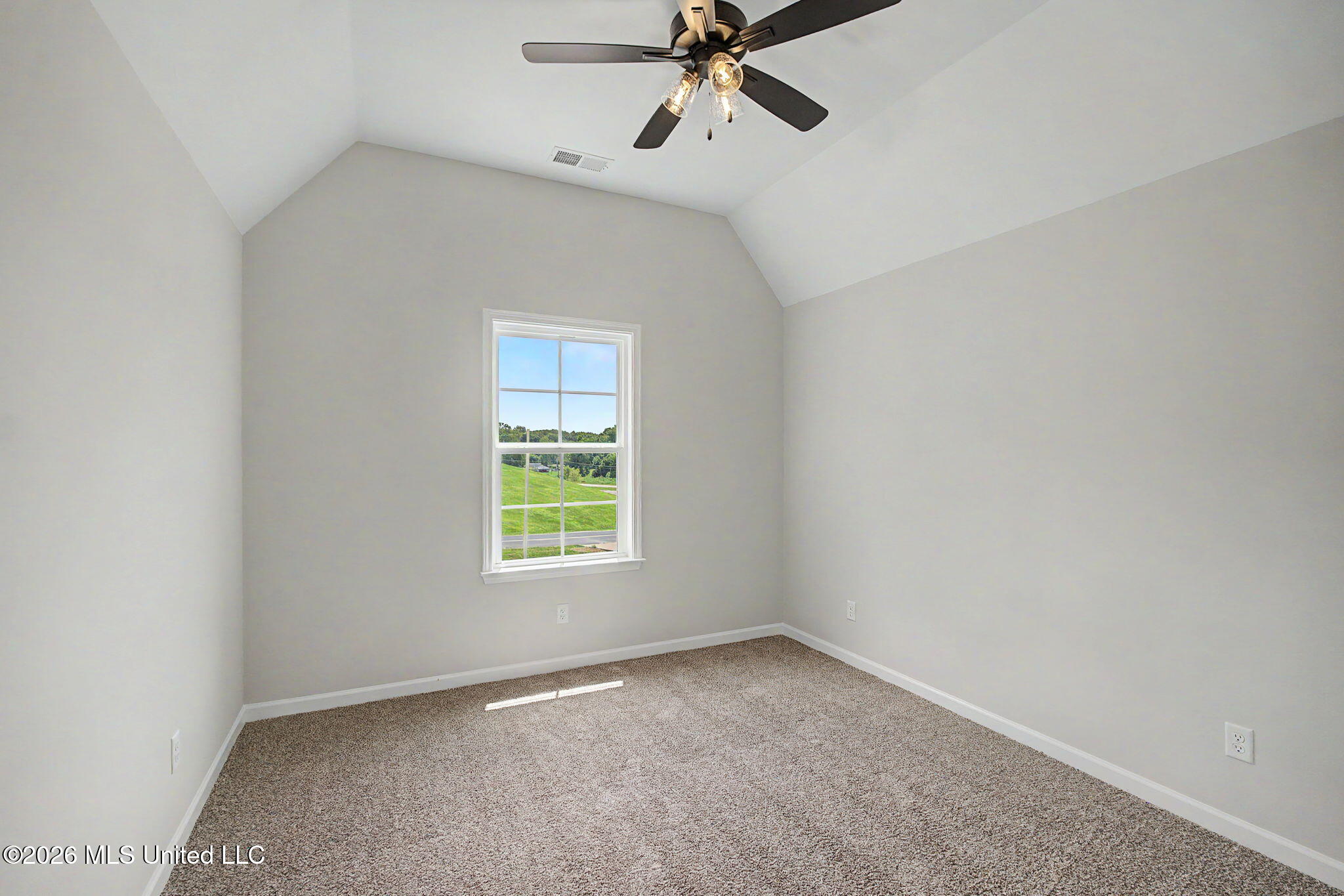 8130 Soaring Oaks Drive Property Photo 35