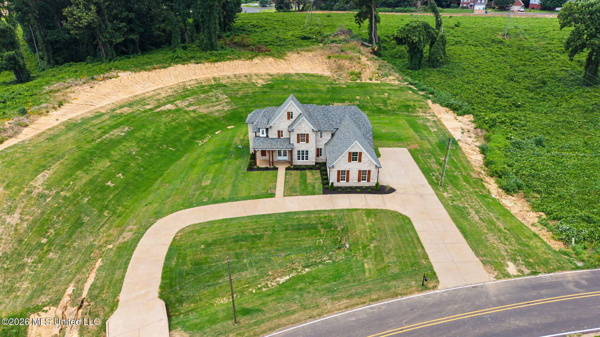 8130 Soaring Oaks Drive Property Photo 47