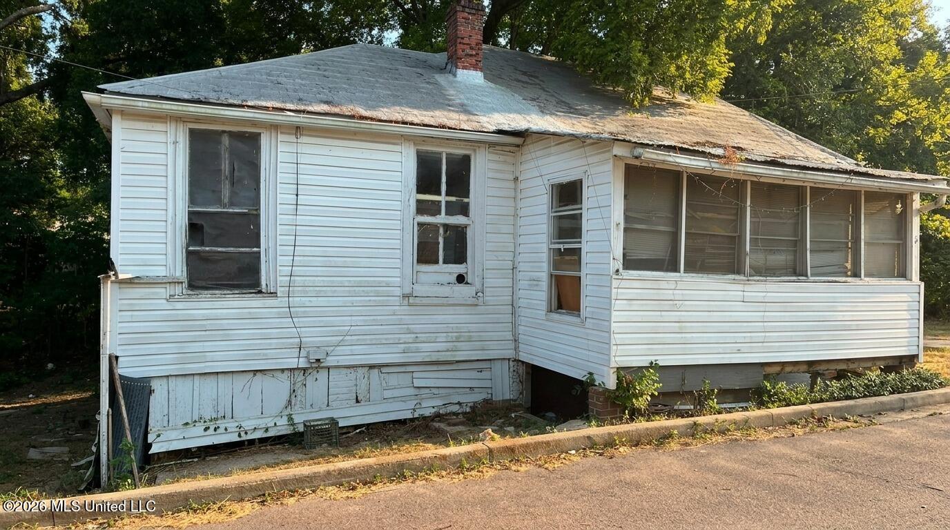 3401 Johnson Street Property Photo 3