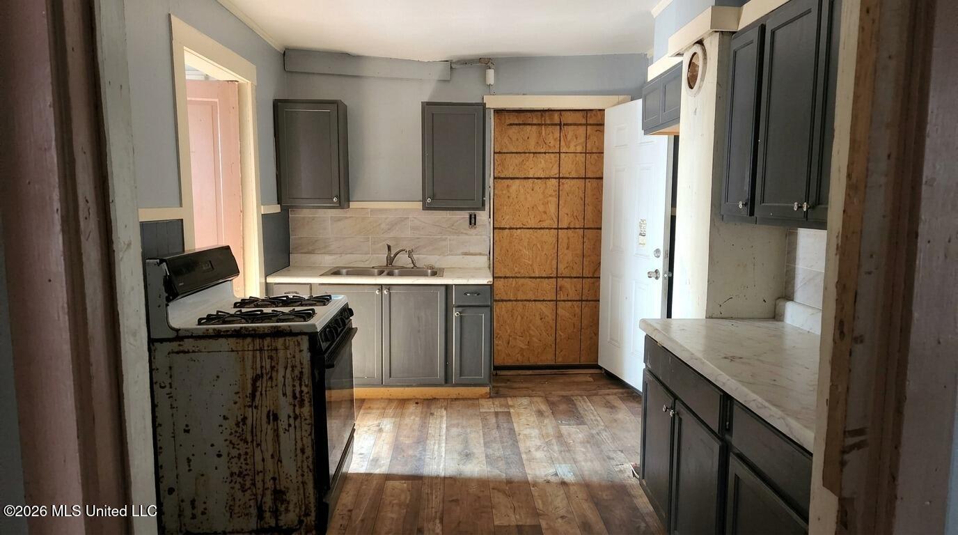 3401 Johnson Street Property Photo 20
