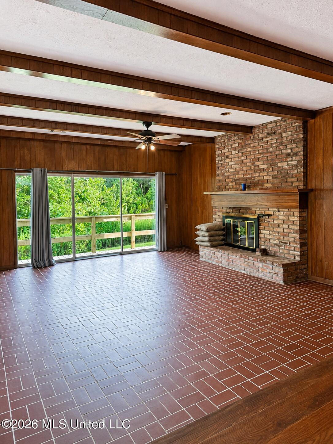 1612 Moonmist Drive Property Photo 7