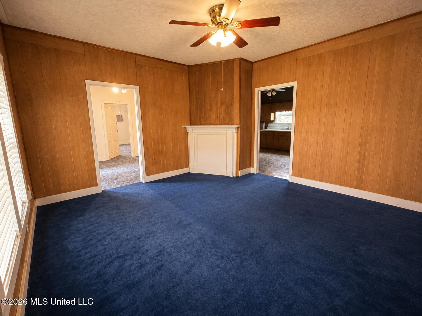 505 W 10th Avenue Property Photo 4