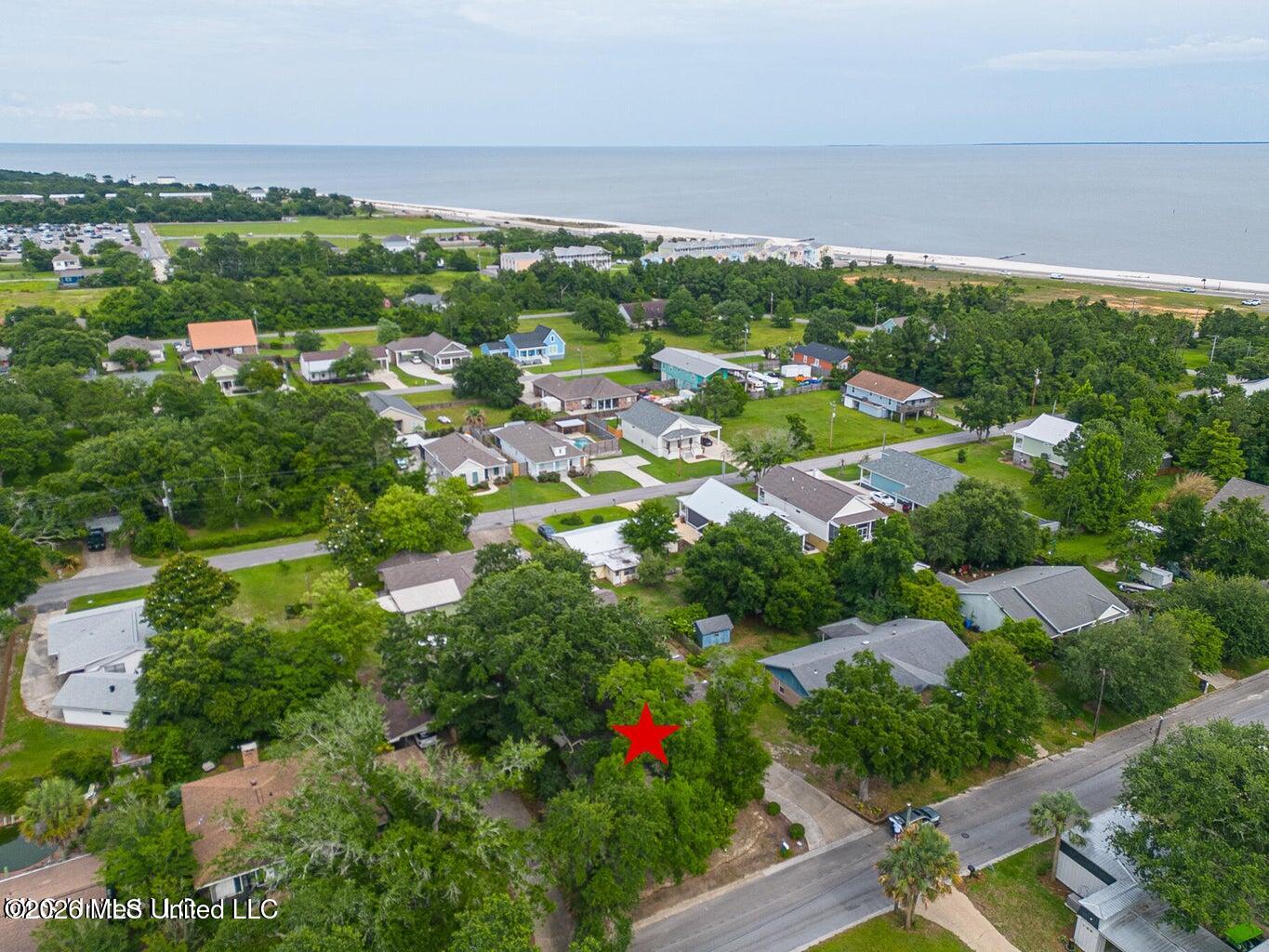 109 Palm Avenue Property Photo 2