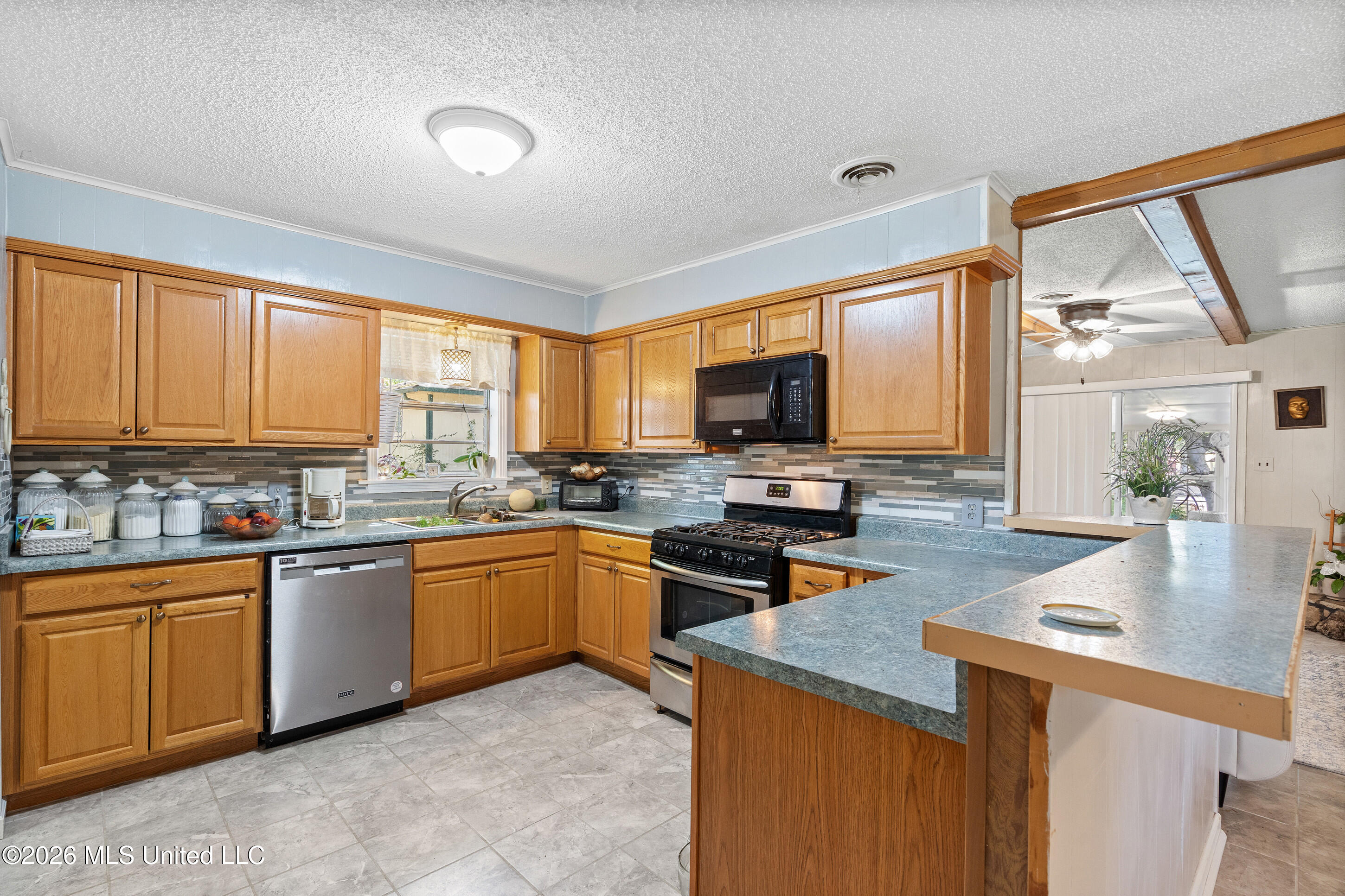 401 Black Bear Cove Property Photo 11