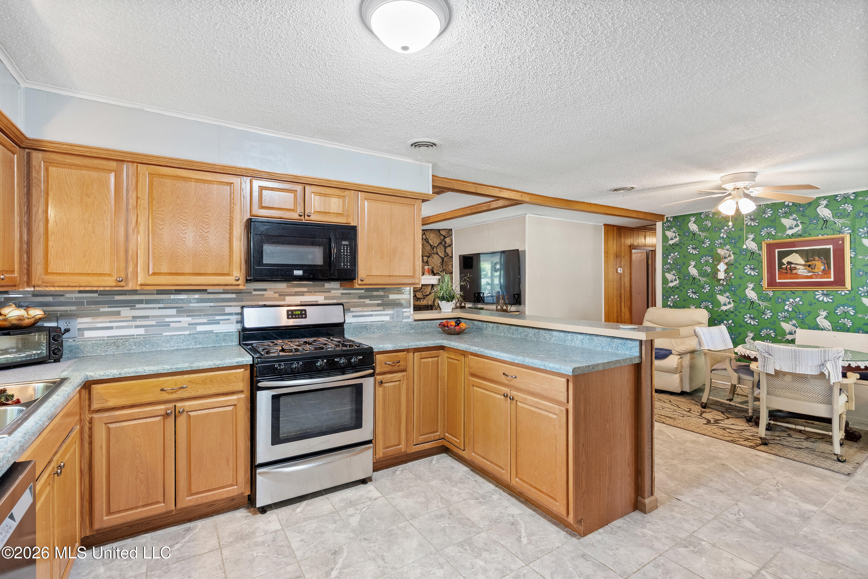 401 Black Bear Cove Property Photo 12