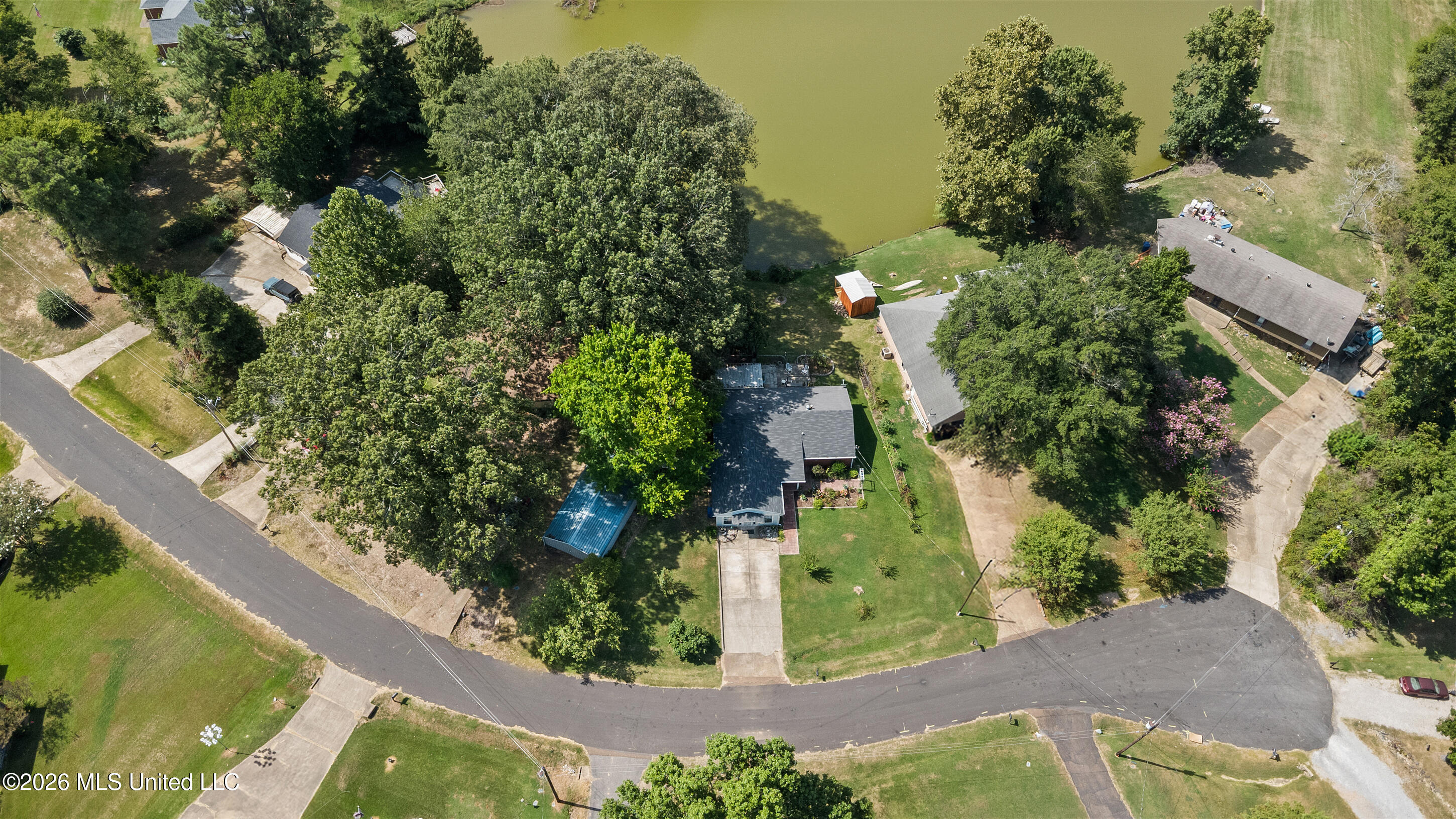 401 Black Bear Cove Property Photo 35