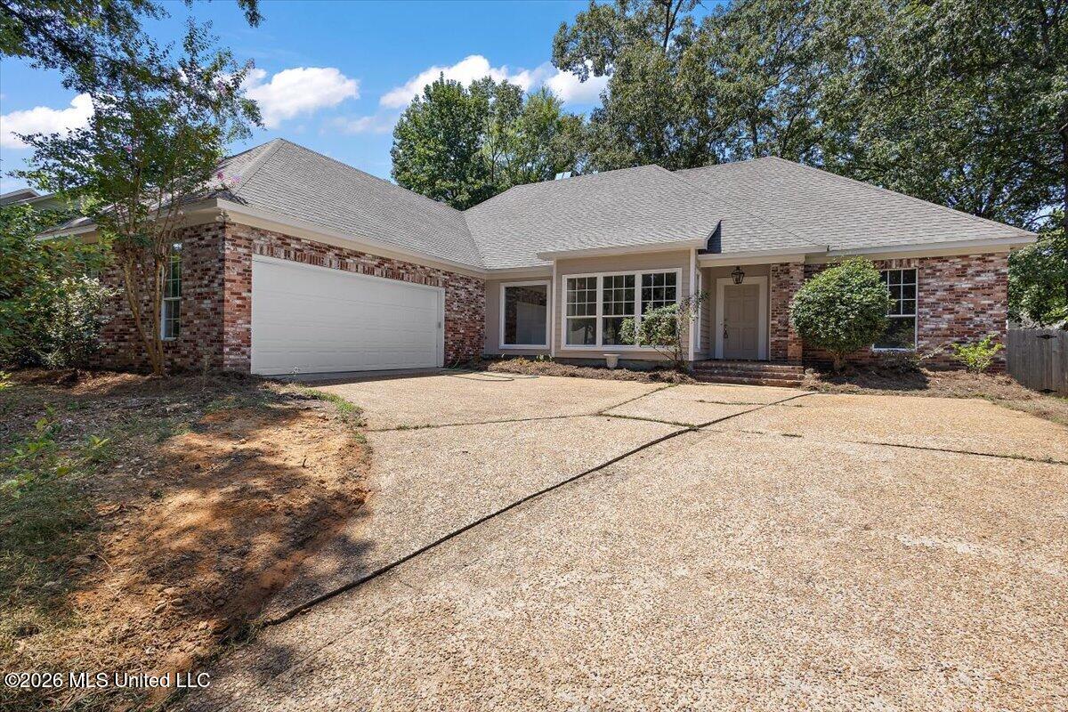 427 Apple Valley Property Photo 1