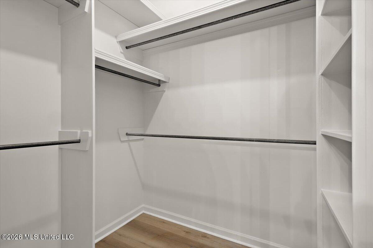 427 Apple Valley Property Photo 20