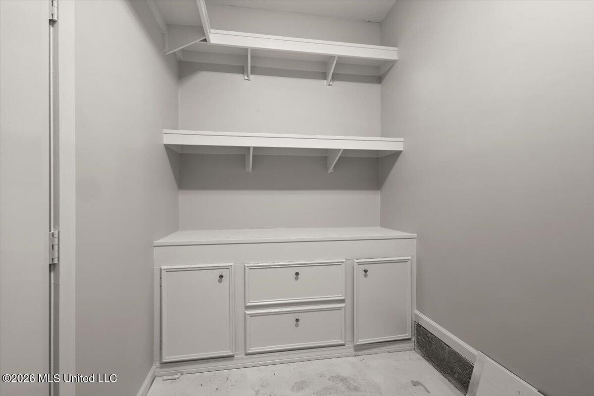 427 Apple Valley Property Photo 24