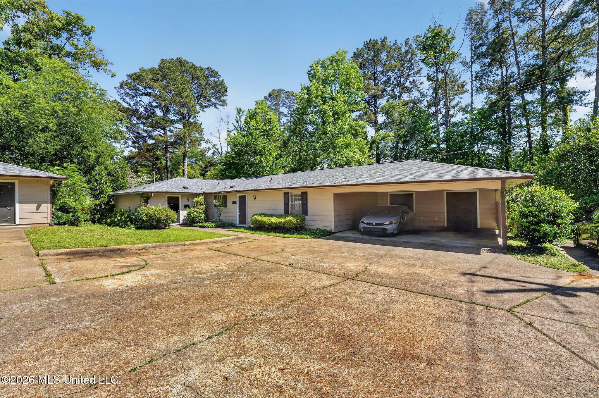 5702-5704 Orchard View Drive Property Photo 1