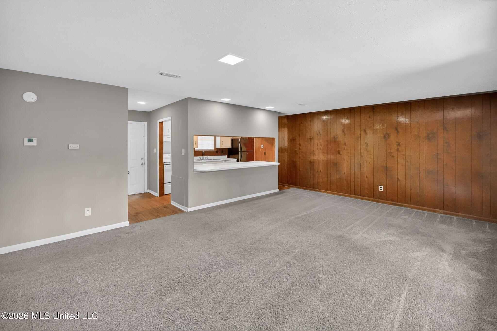 5702-5704 Orchard View Drive Property Photo 10