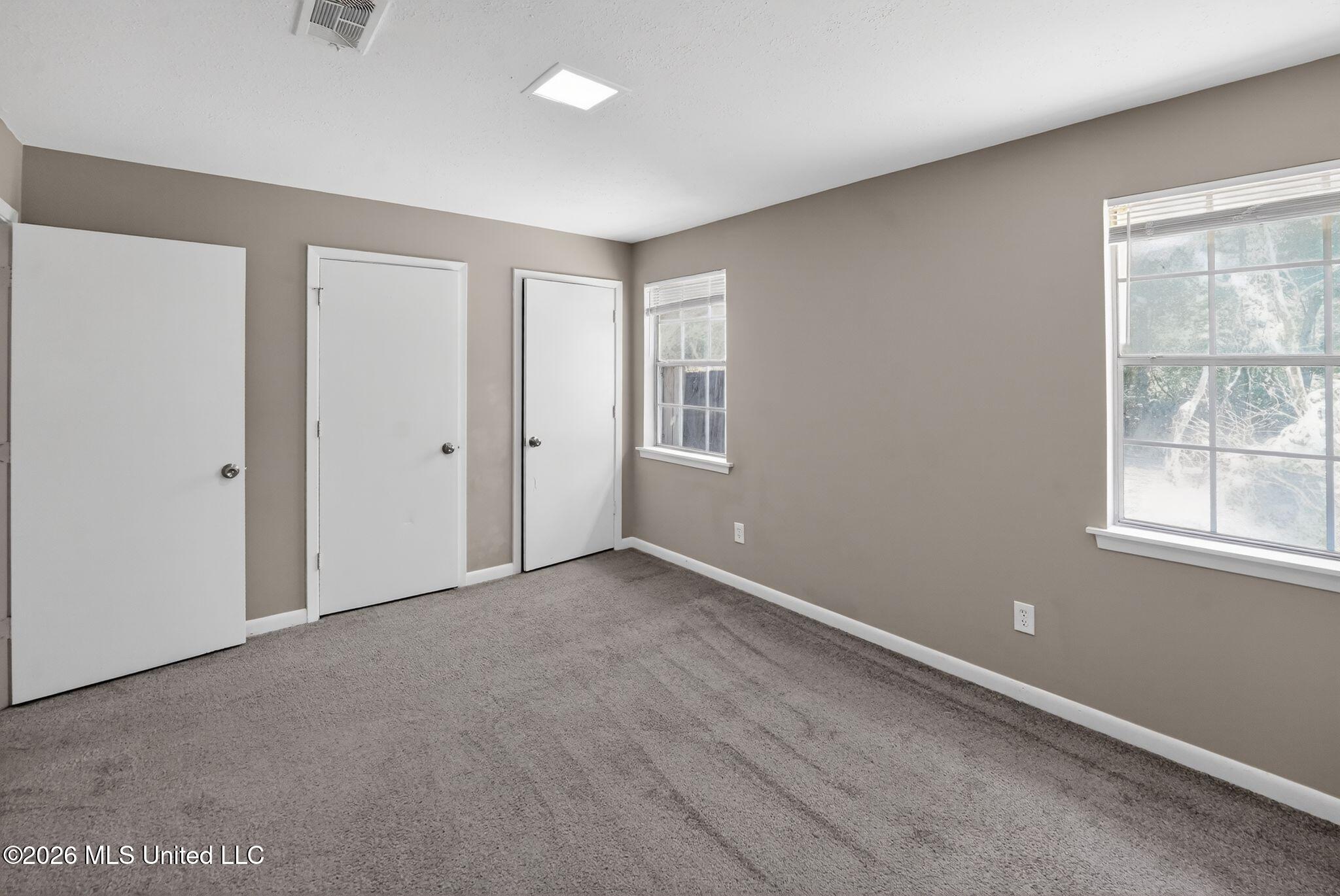 5702-5704 Orchard View Drive Property Photo 22
