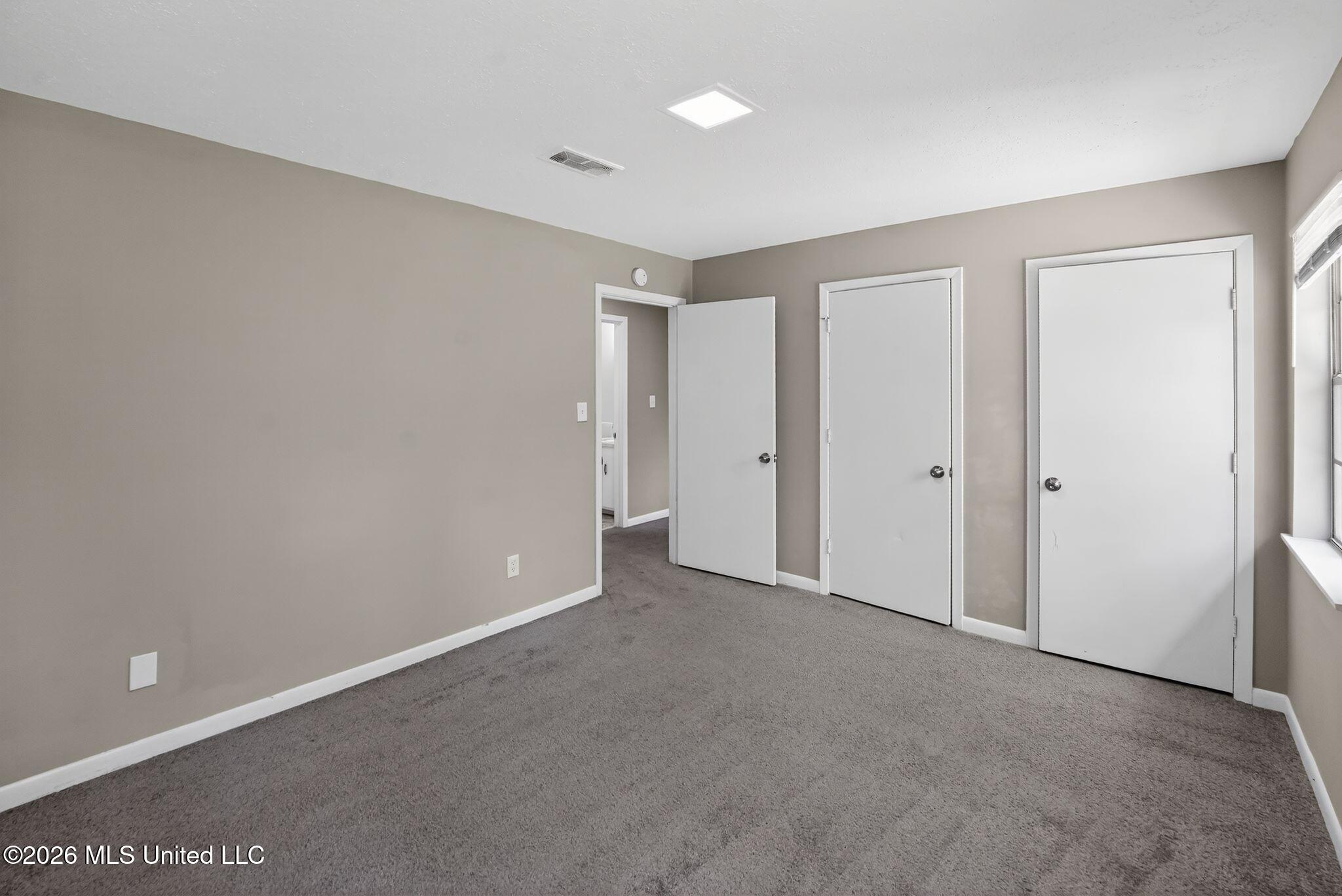 5702-5704 Orchard View Drive Property Photo 23