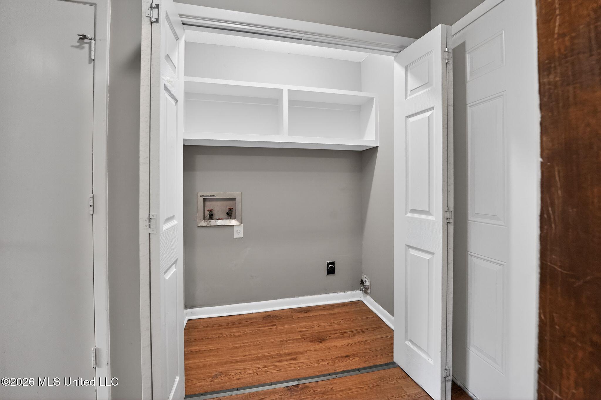 5702-5704 Orchard View Drive Property Photo 26