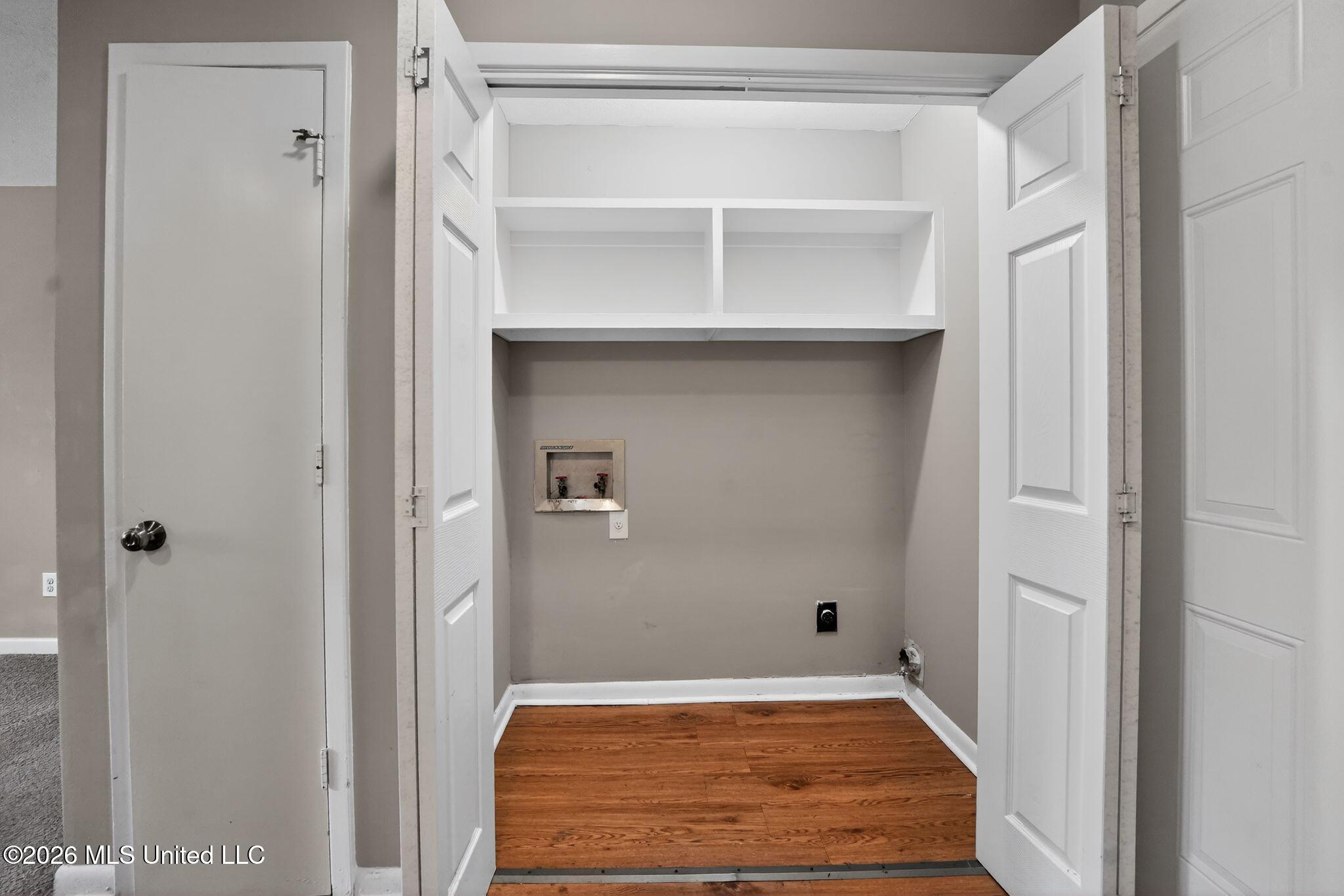 5702-5704 Orchard View Drive Property Photo 27