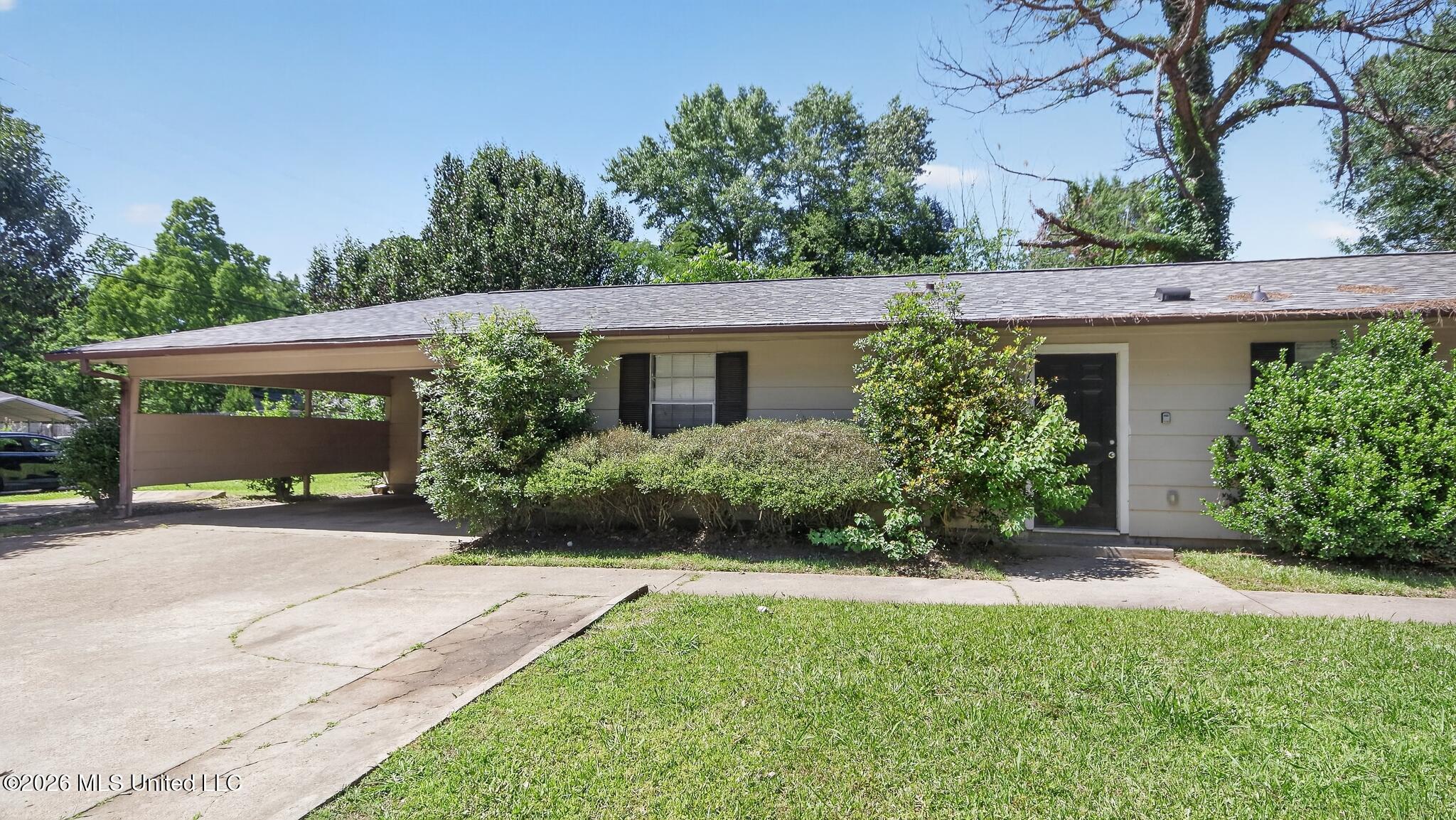 5706-5708 Orchard View Drive Property Photo 1