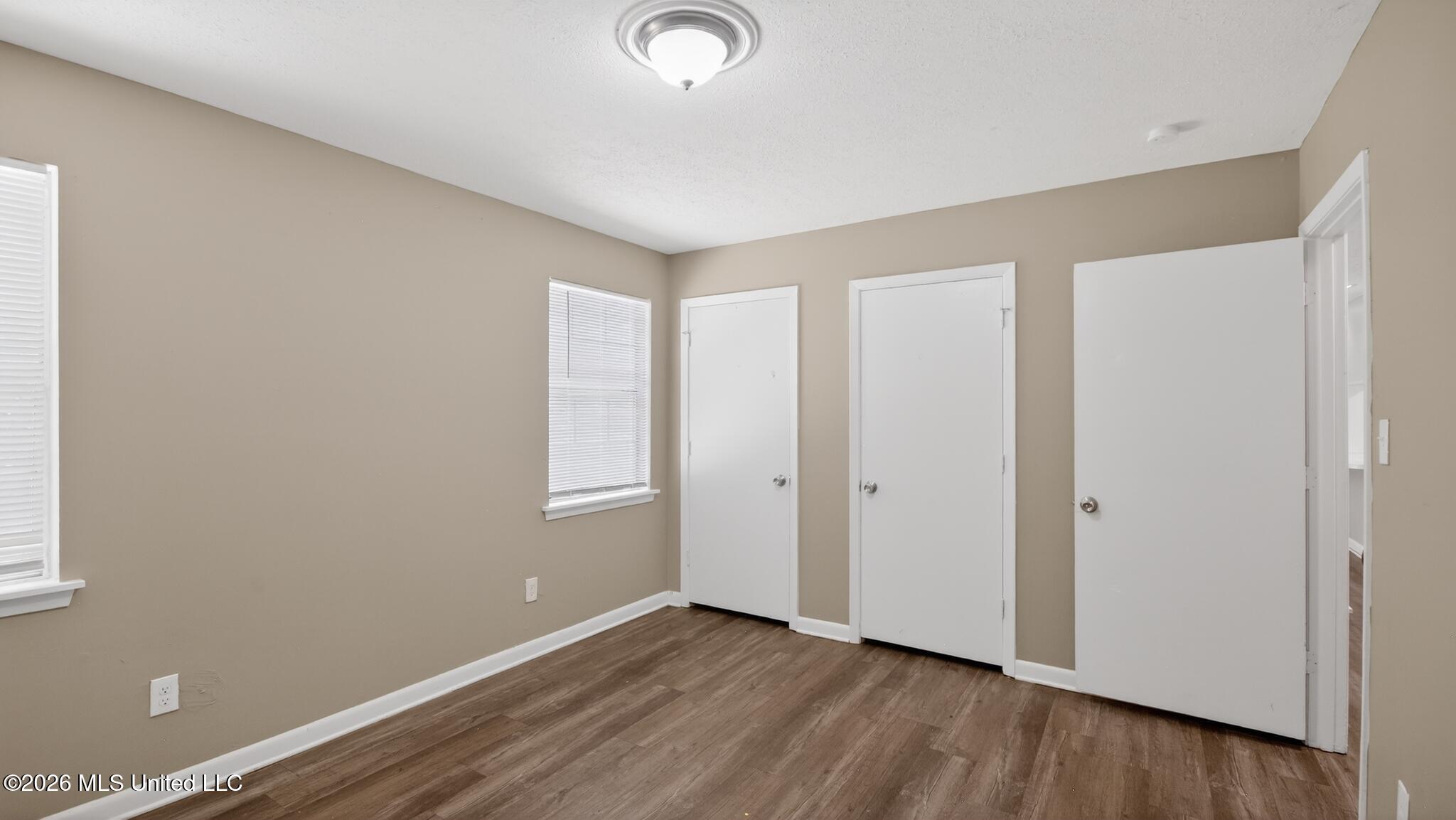 5706-5708 Orchard View Drive Property Photo 14