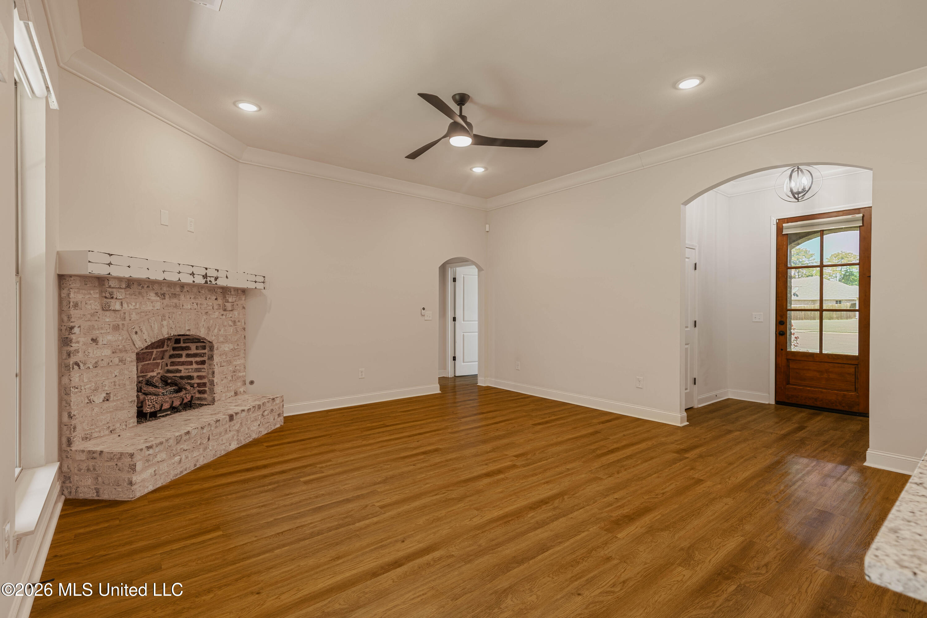 1019 Silver Circle Property Photo 11