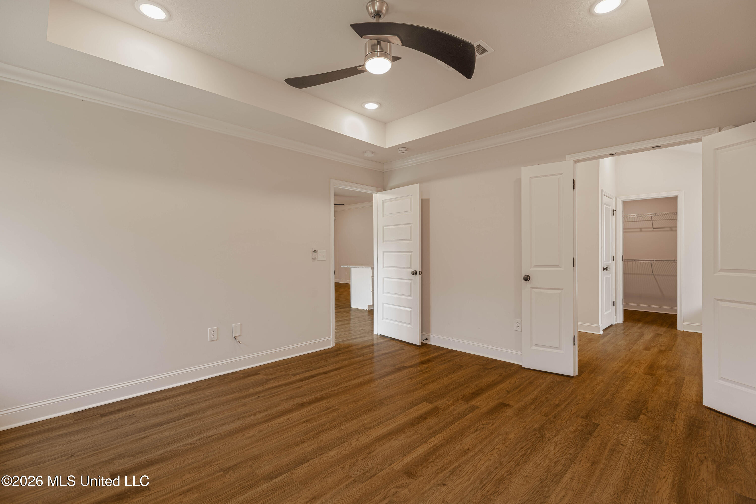1019 Silver Circle Property Photo 23