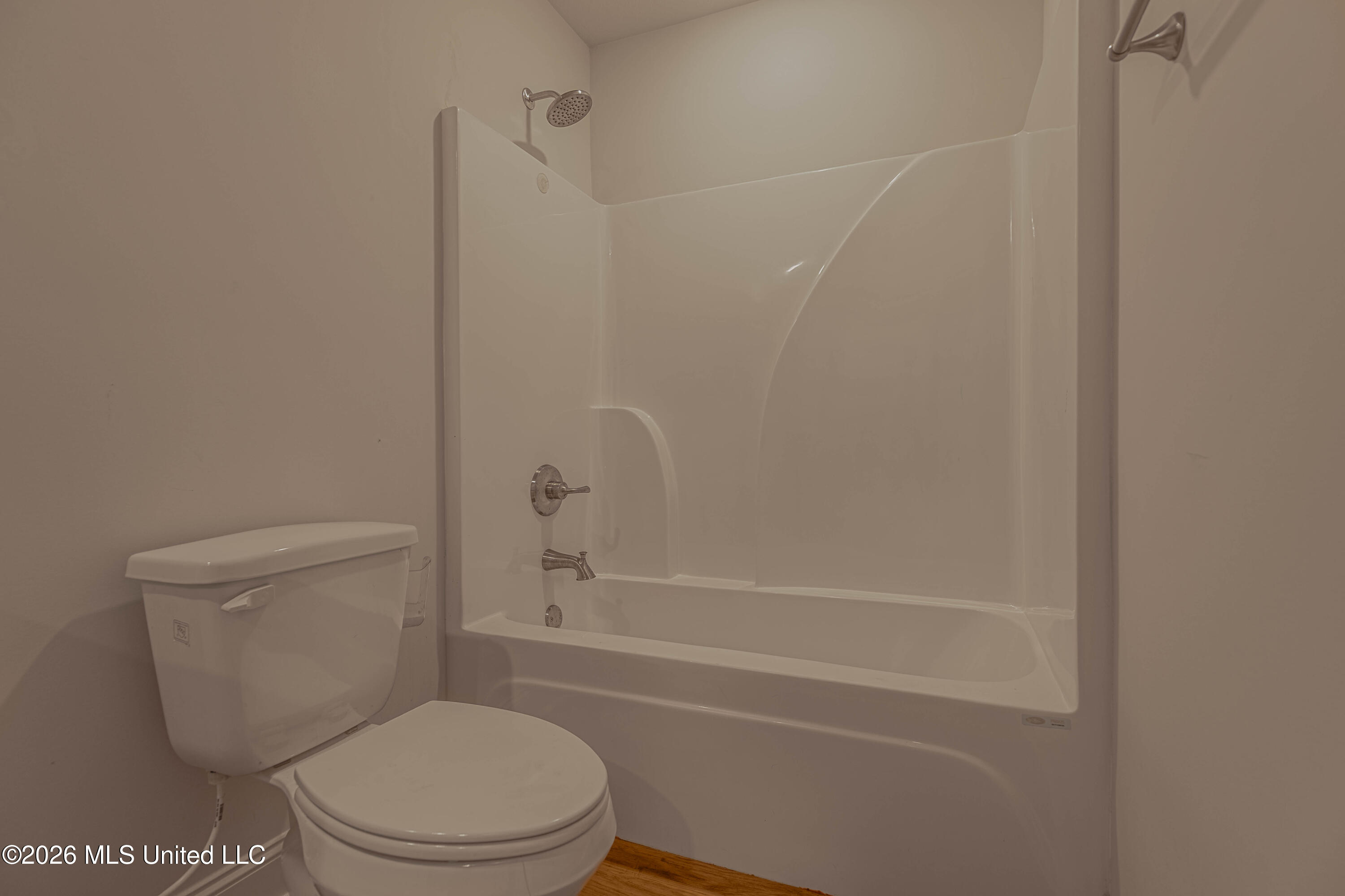 1019 Silver Circle Property Photo 34
