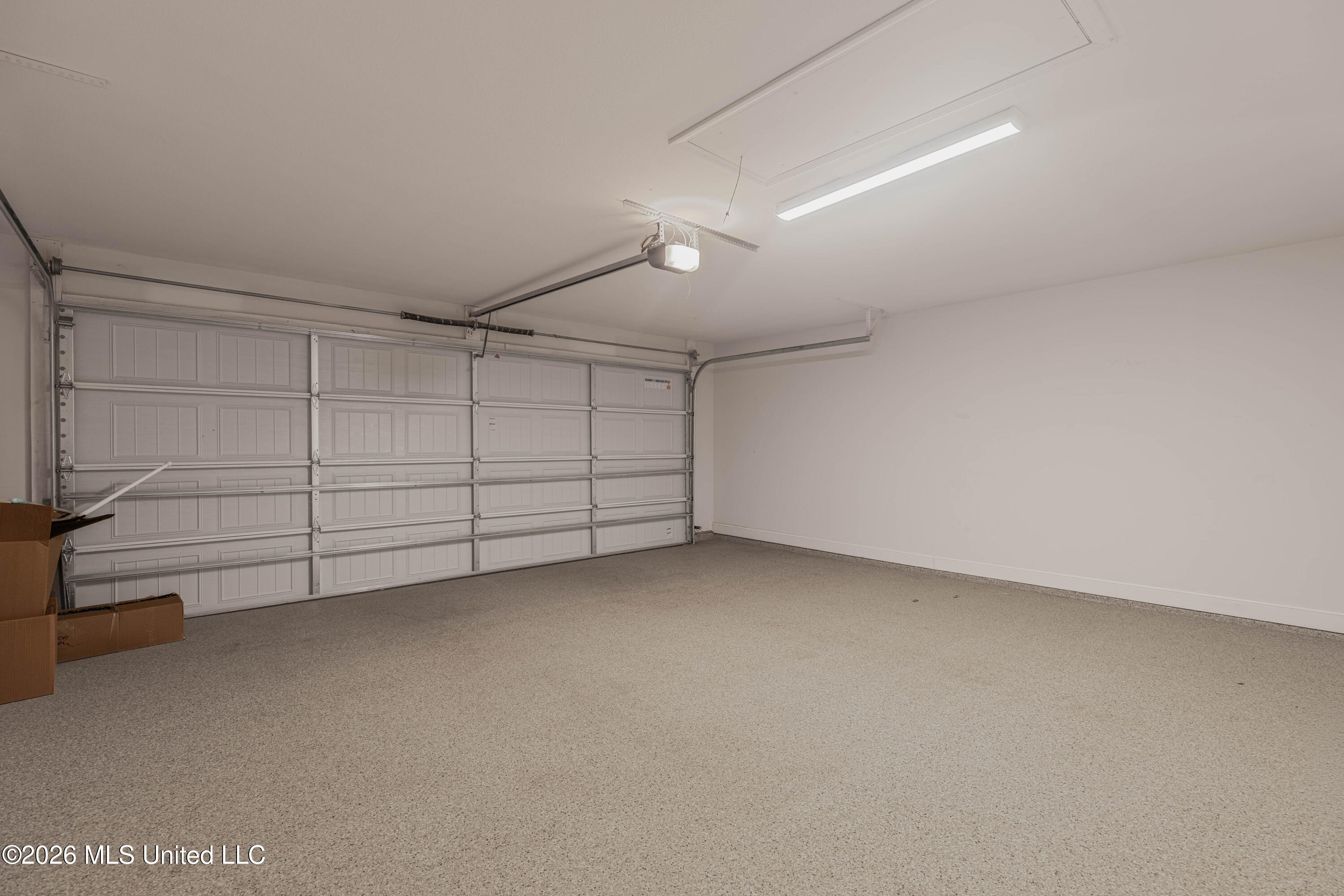 1019 Silver Circle Property Photo 37