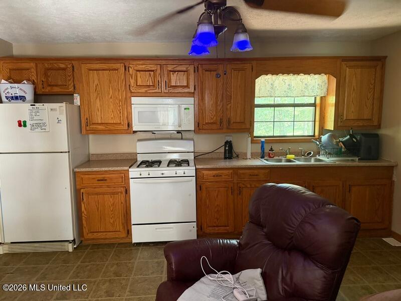 18159 Highway 15 Property Photo 48