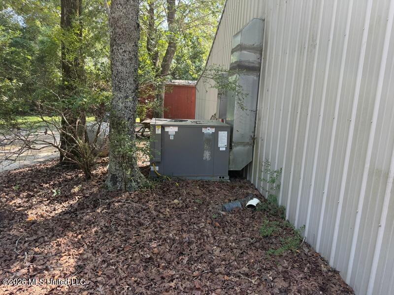 18159 Highway 15 Property Photo 62