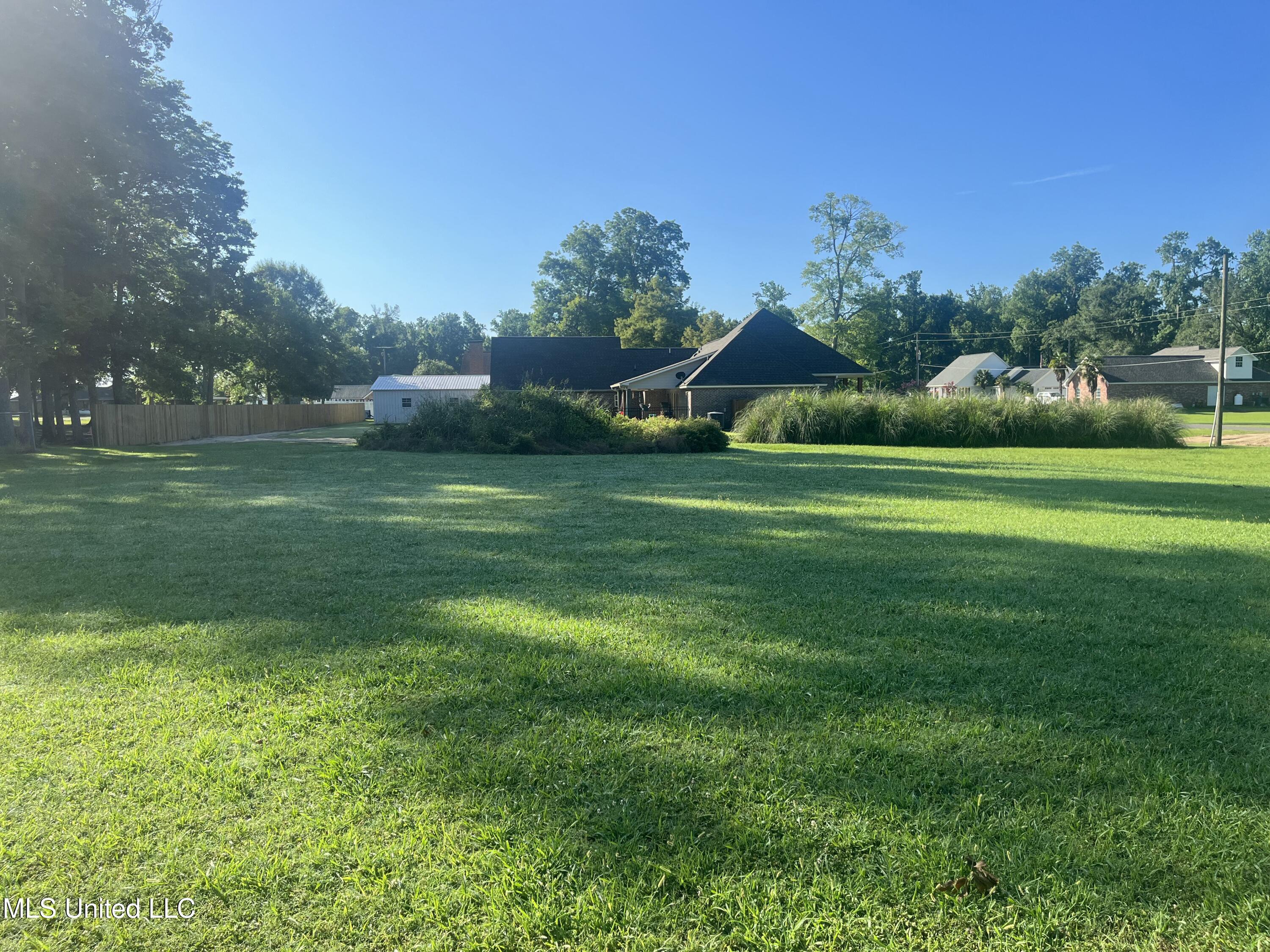 Panola Drive Property Photo 6