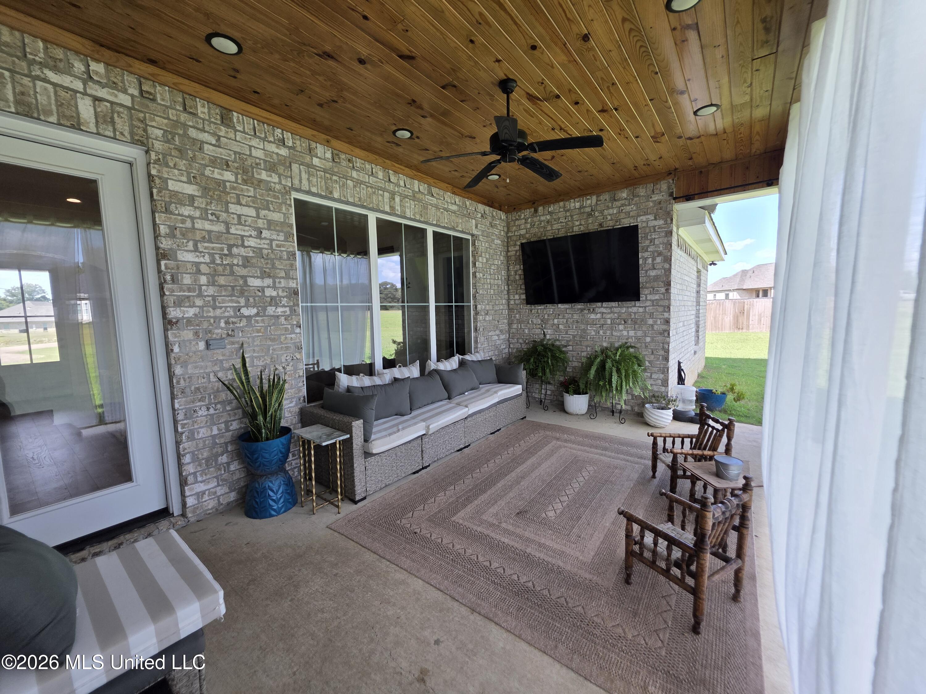 235 Lizzy Lane Property Photo 32