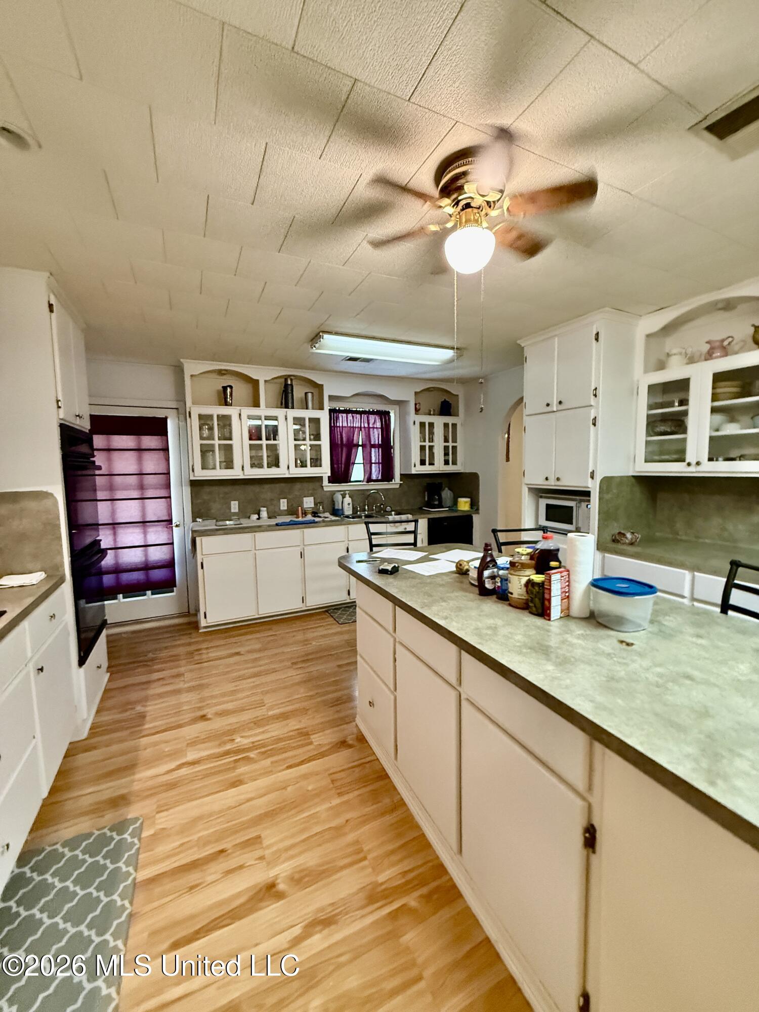 1840 White Apple Road Property Photo 4