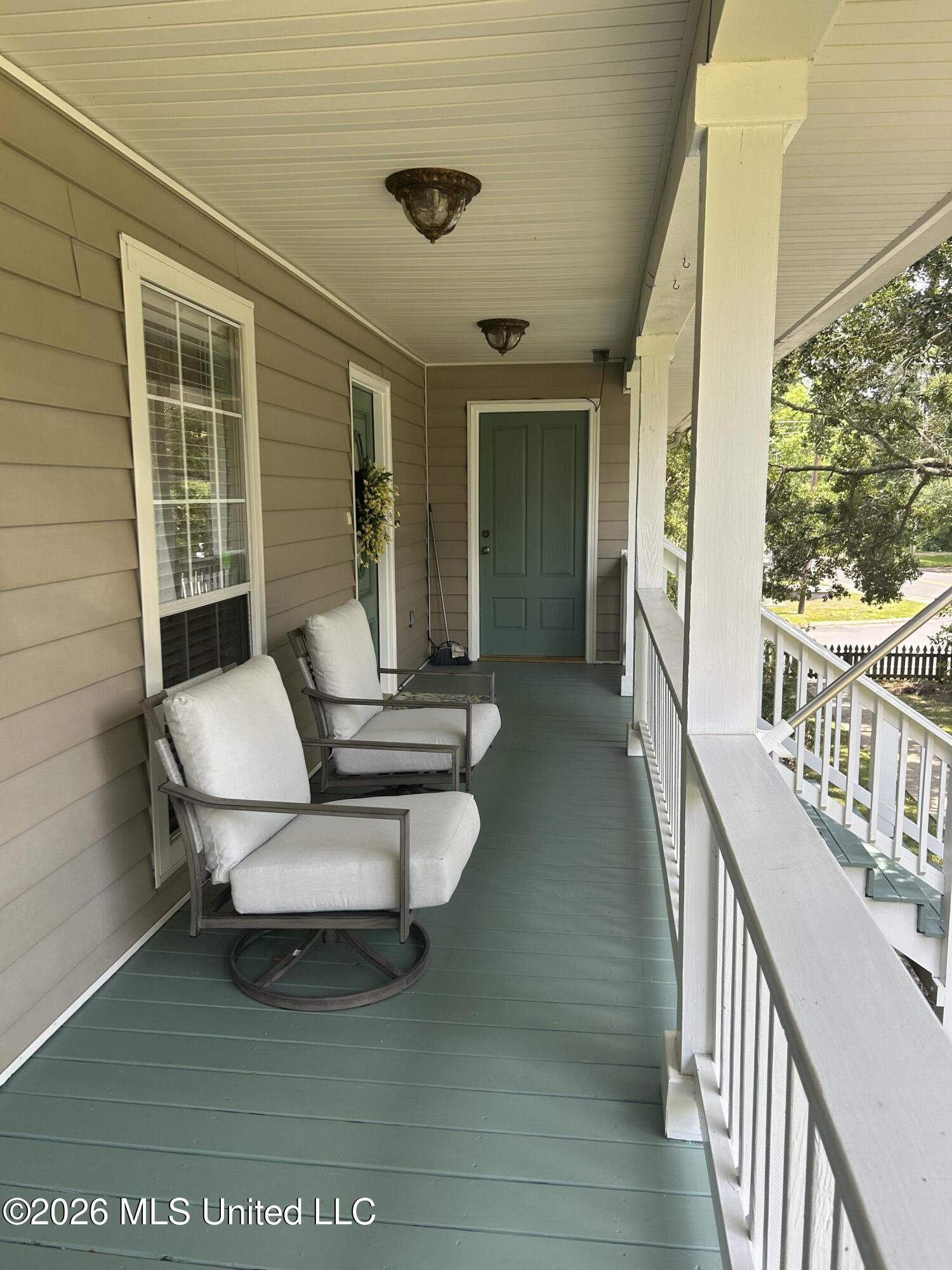 2421 Washington Avenue Property Photo 8