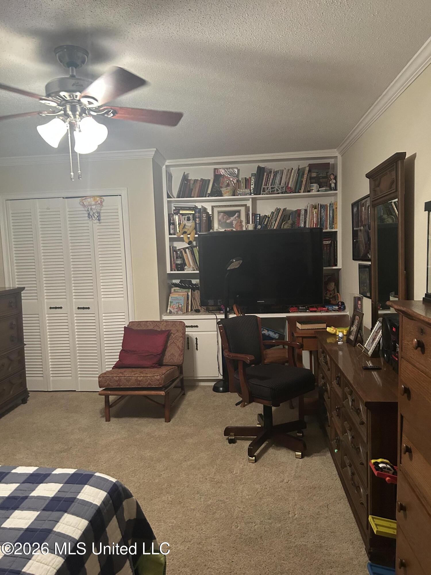 2421 Washington Avenue Property Photo 21