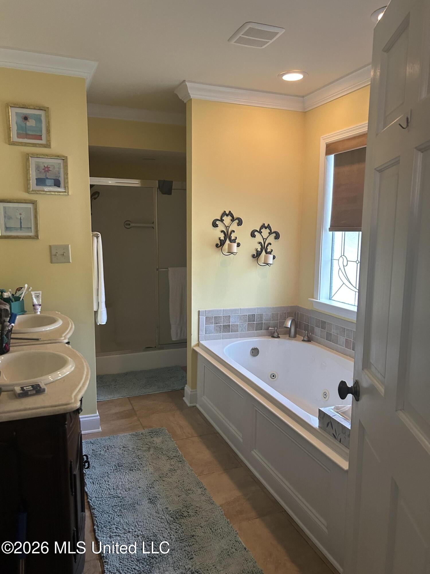 2421 Washington Avenue Property Photo 28