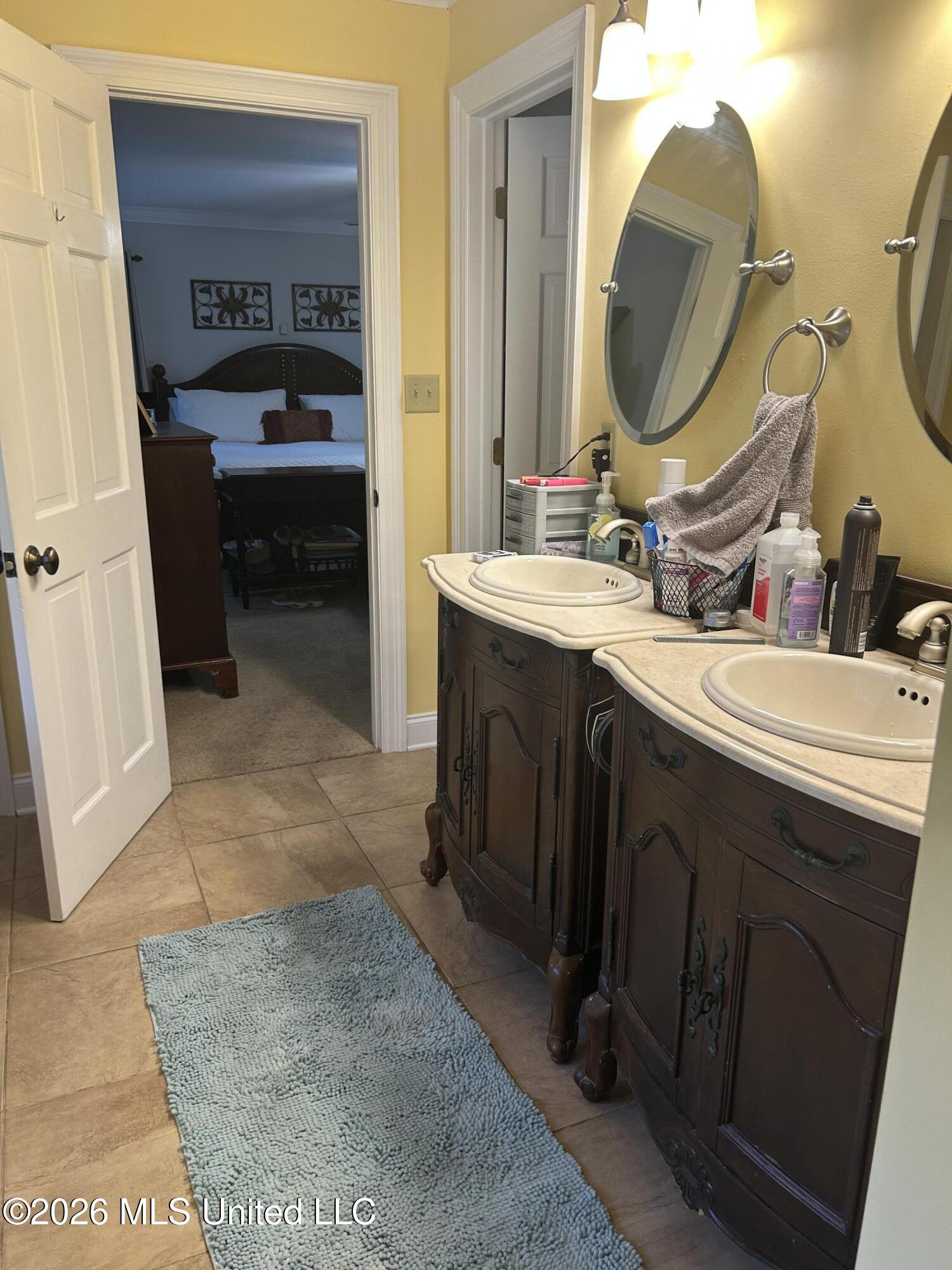 2421 Washington Avenue Property Photo 30